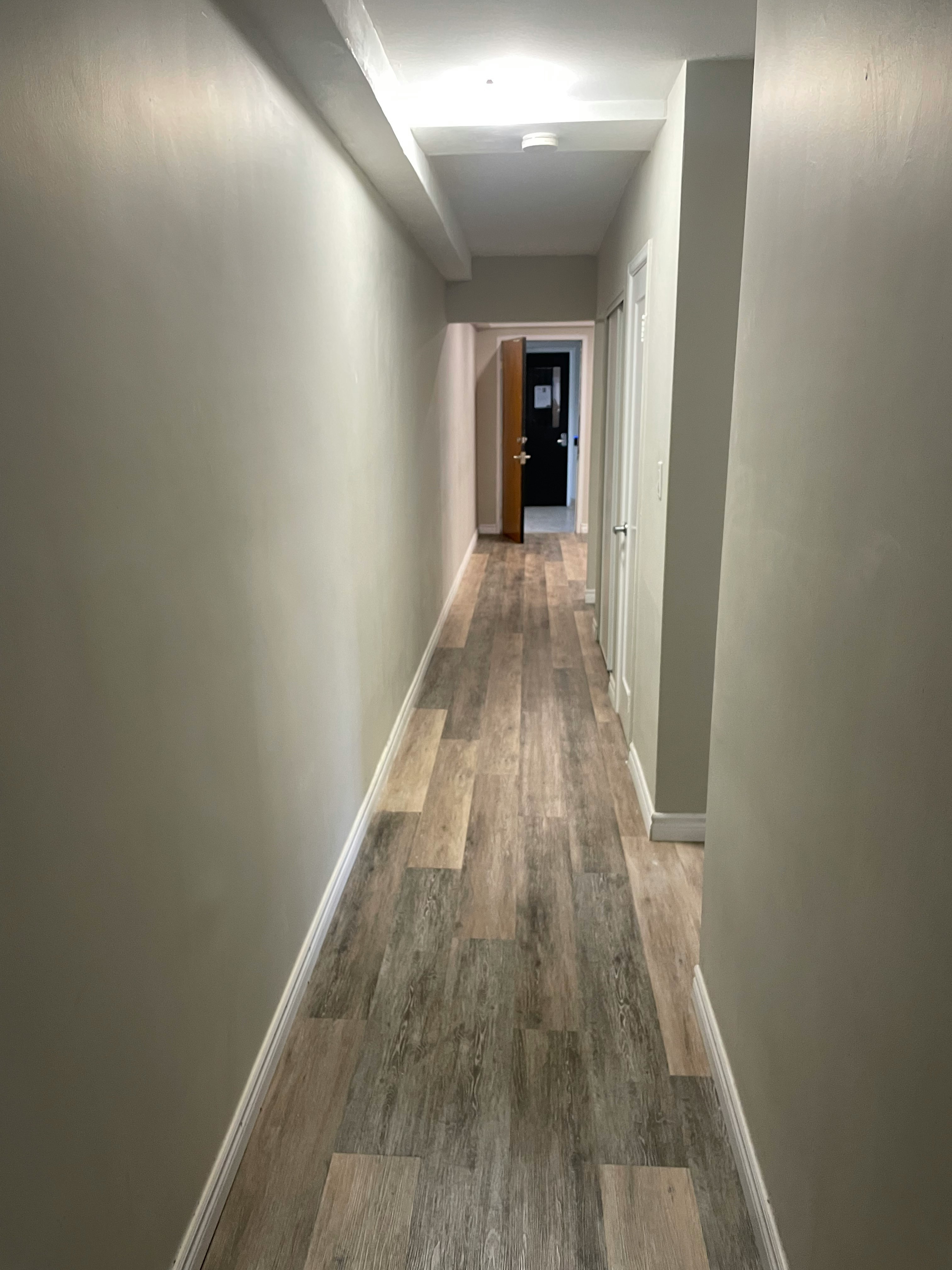 1-2150 Lilnan Court, Burlington, ON, L7R 1X2 - 5