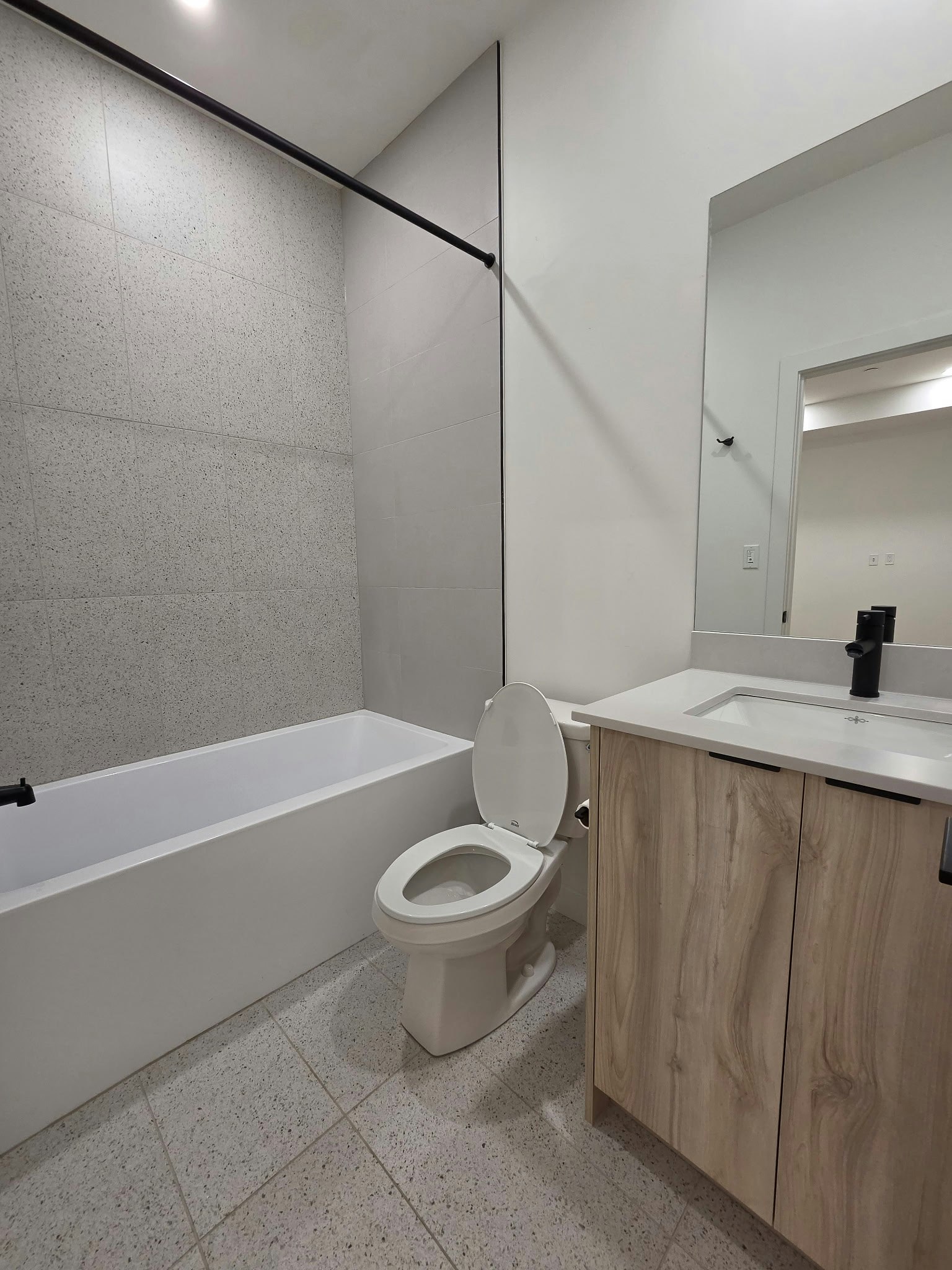 8-3616 Richmond Road Southwest, Calgary, AB, T3E 4N9 - 3