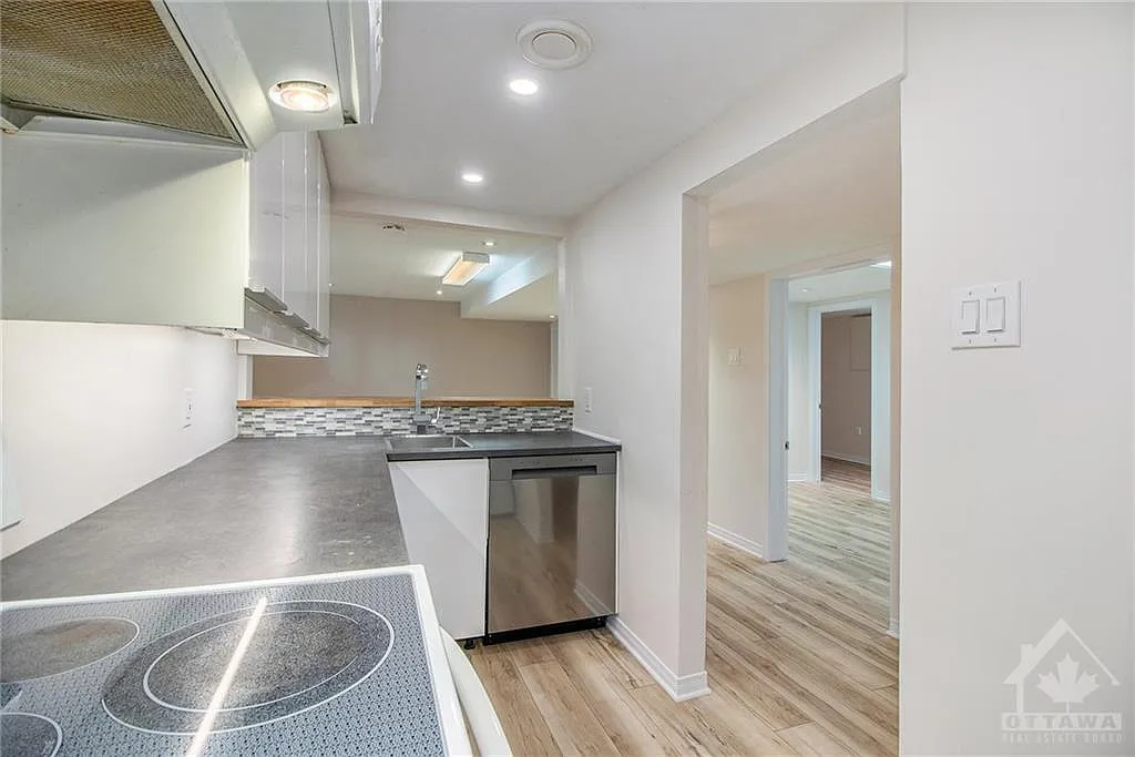 2-2483 Clementine Boulevard, Ottawa, ON, K1V 8E3 - 7