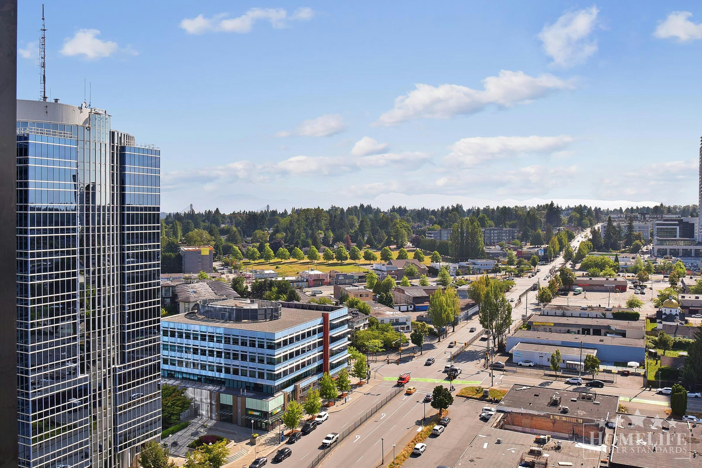 2002-10777 University Drive, Surrey, BC, V3T 0E7