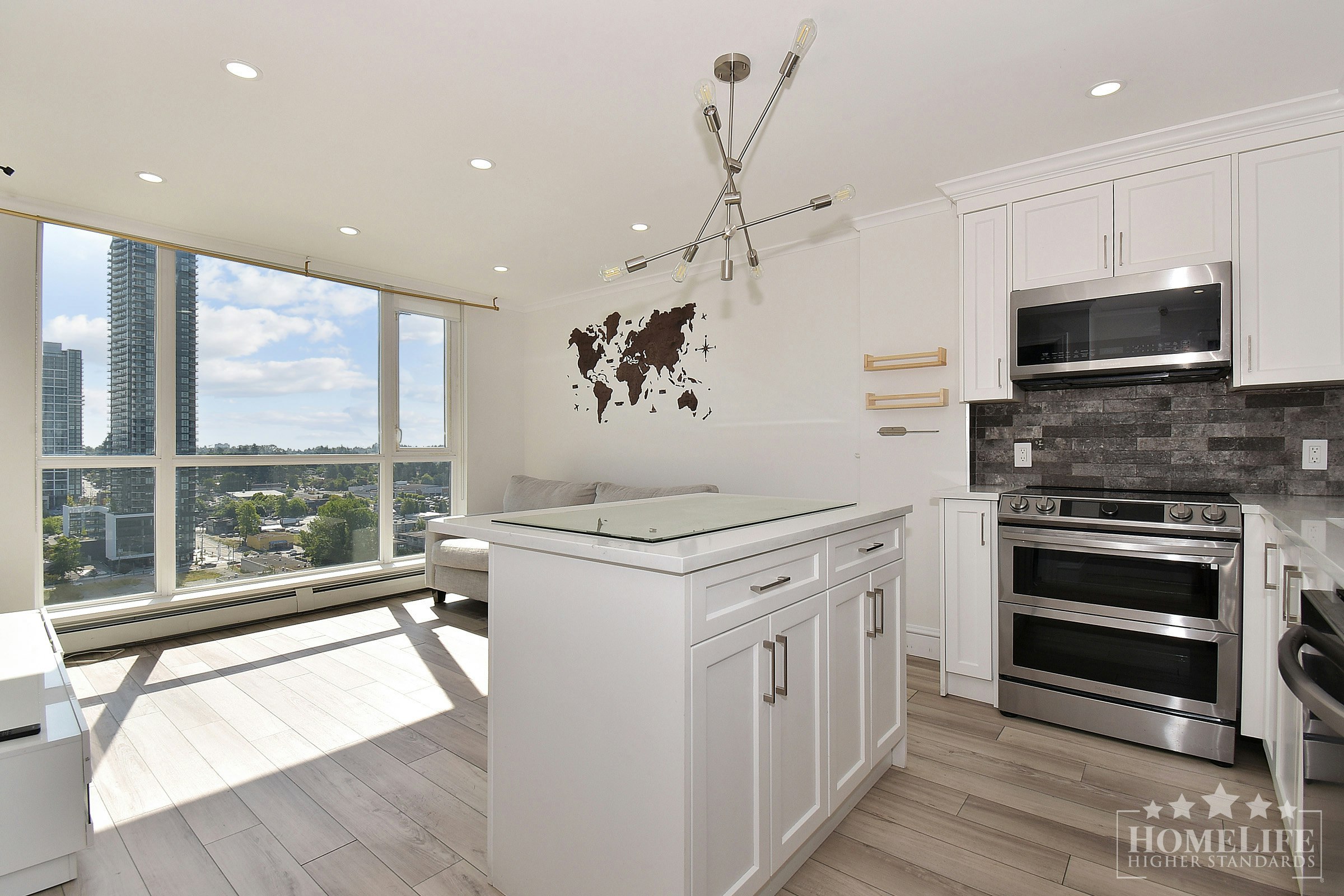 2002-10777 University Drive, Surrey, BC, V3T 0E7 - 8