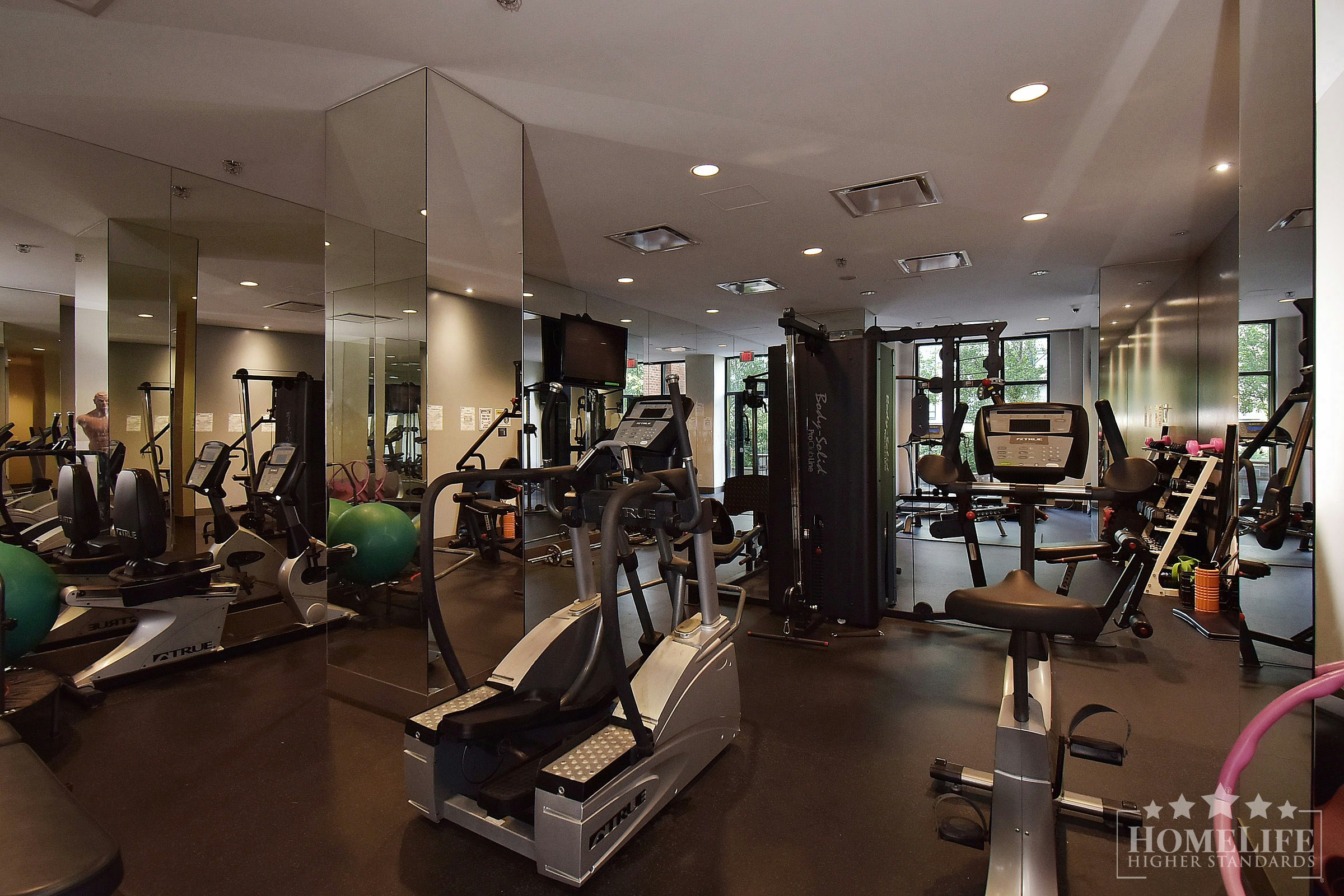 2002-10777 University Drive, Surrey, BC, V3T 0E7 - 17