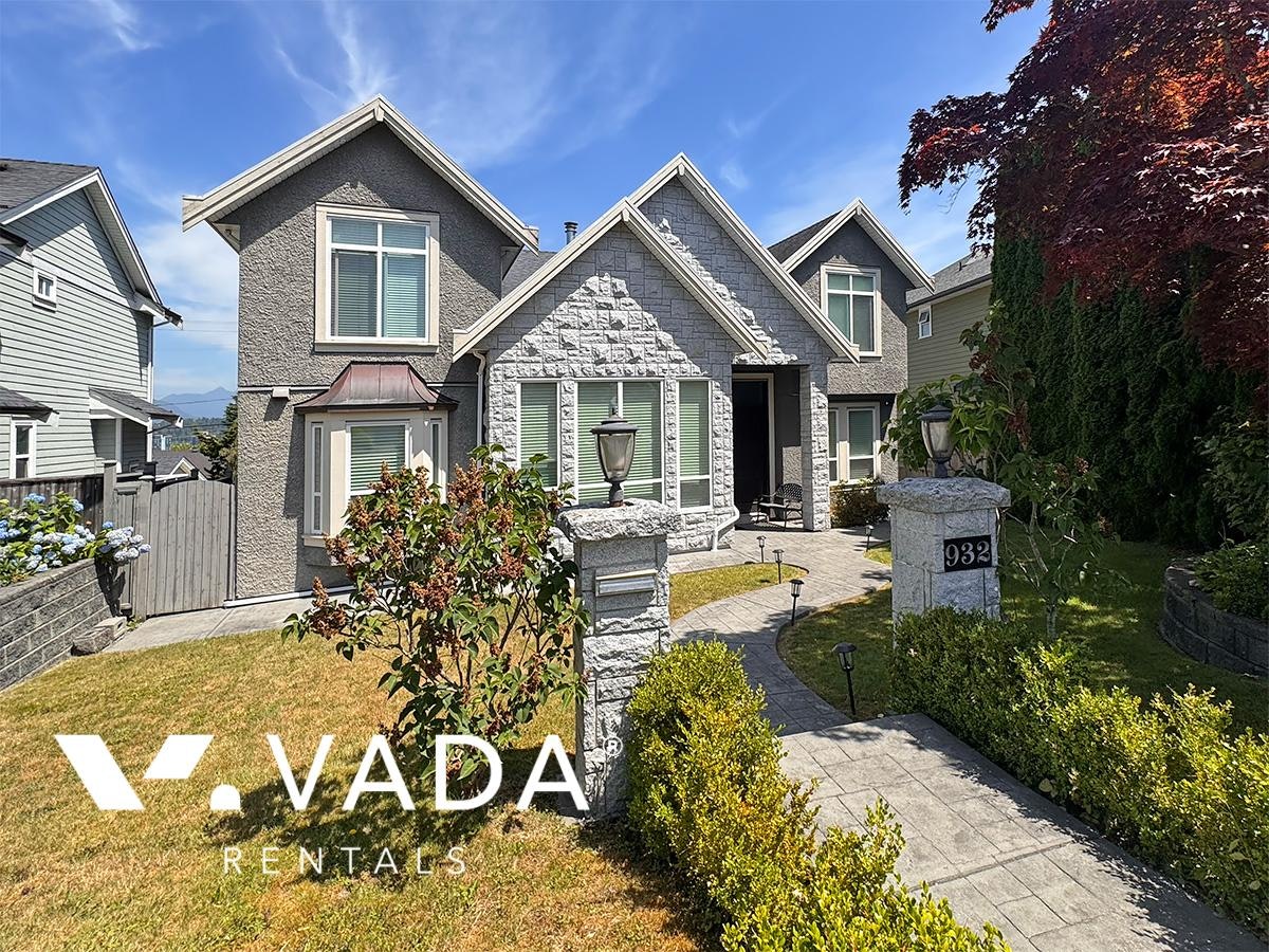 932 Chestnut Street, New Westminster, BC, V3L 4N5
