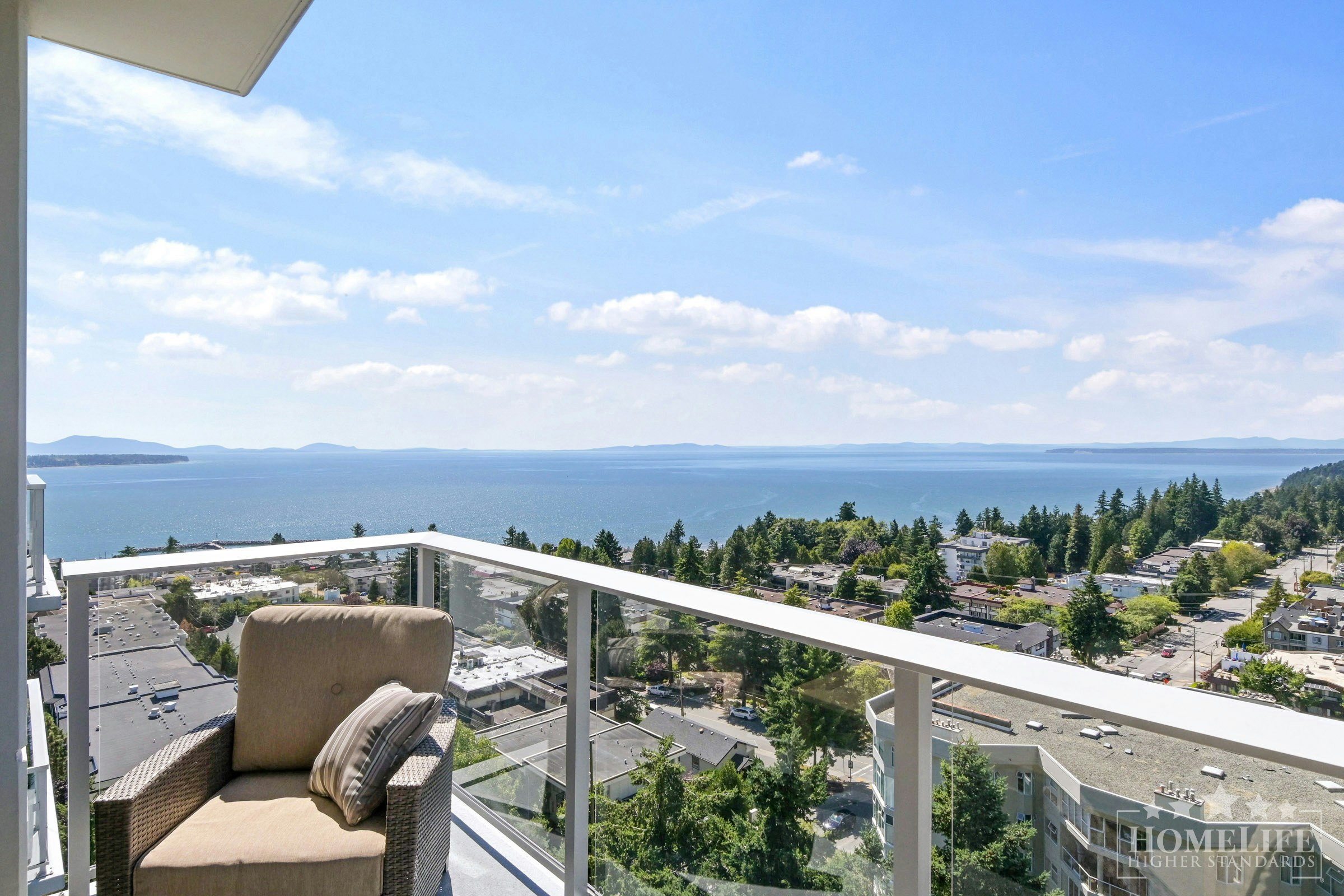 1301-15165 Thrift Avenue, Surrey, BC, V4B 3Z4 - 17