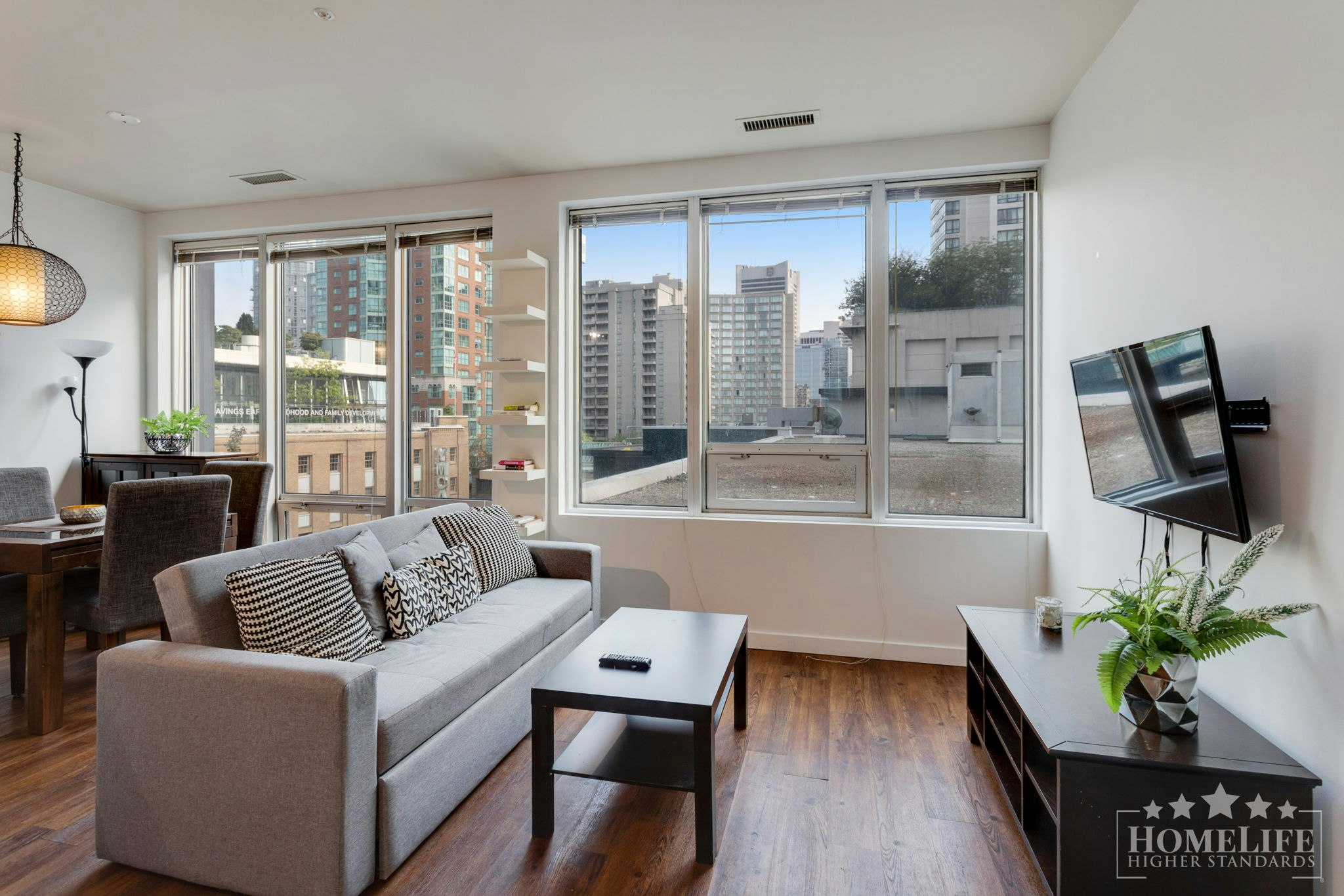 309-989 Nelson Street, Vancouver, BC, V6Z 2S1 - 2