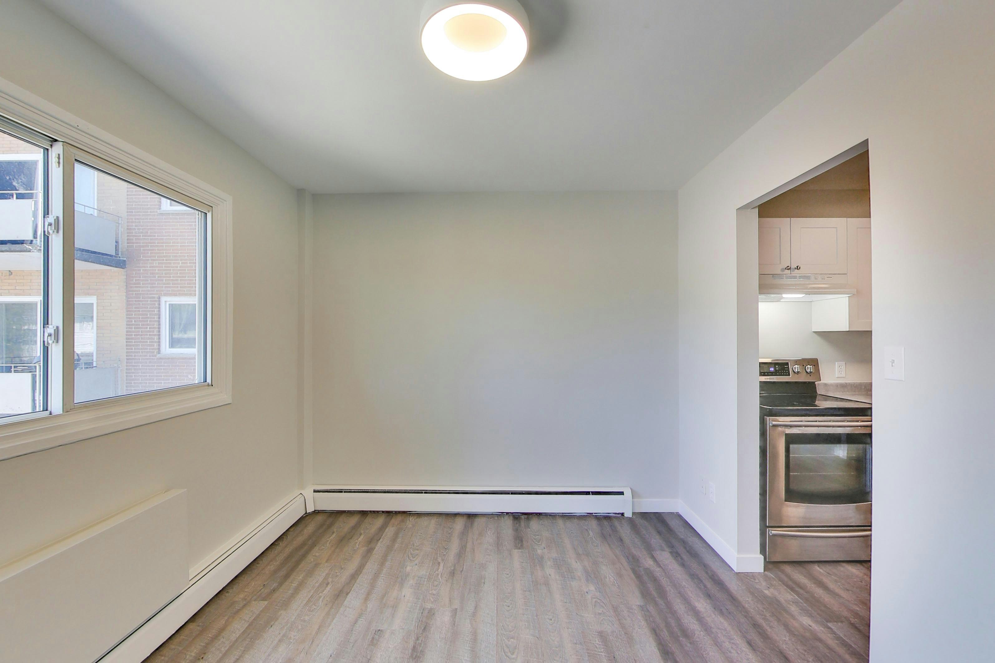 303-233 Durand Street, Sarnia, ON, N7T 5A5 - 6
