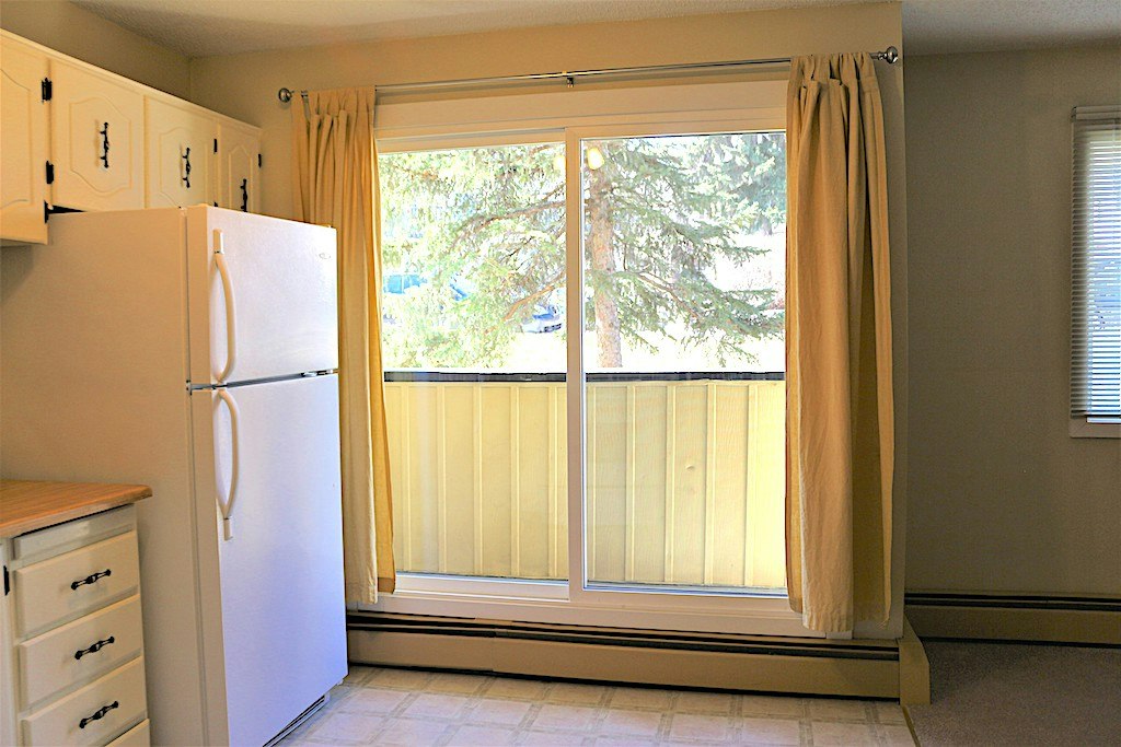 301-3908 Centre A Street Northeast, Calgary, AB, T2E 3A8 3