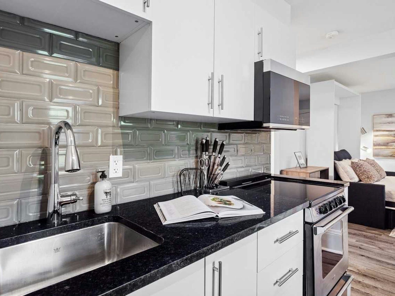 12-360 Friel Street, Ottawa, ON, K1N 7W7 - 7