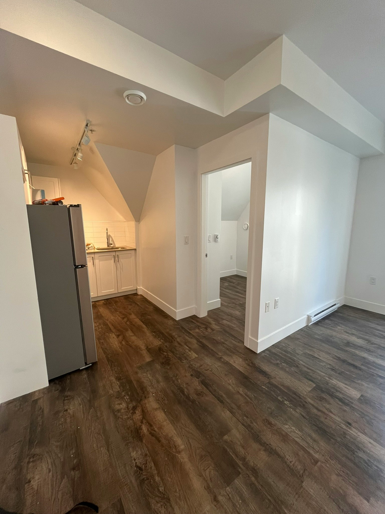33-1539 Comox Street, Vancouver, BC, V6G 1P3 - 7