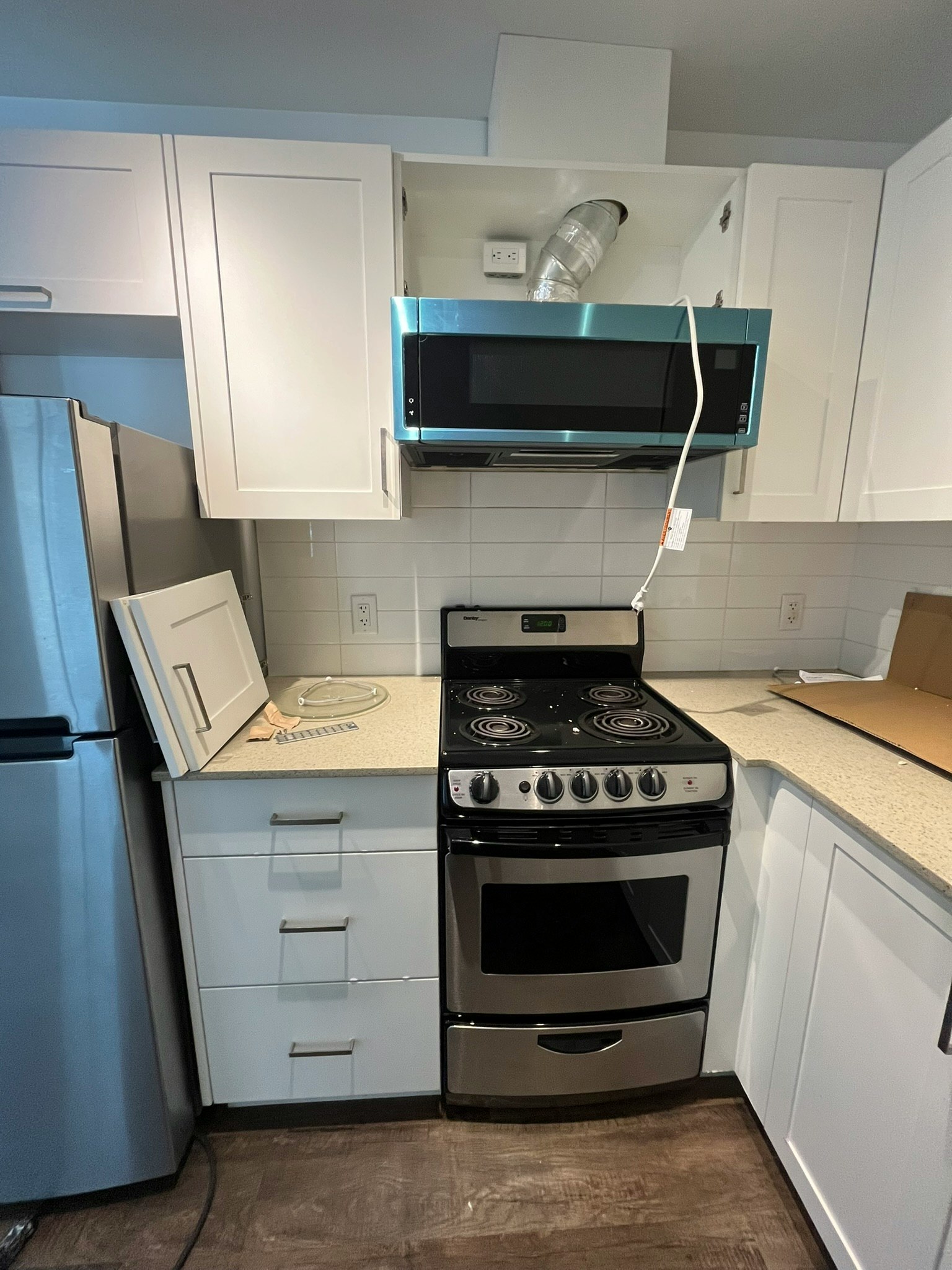 33-1539 Comox Street, Vancouver, BC, V6G 1P3 - 3