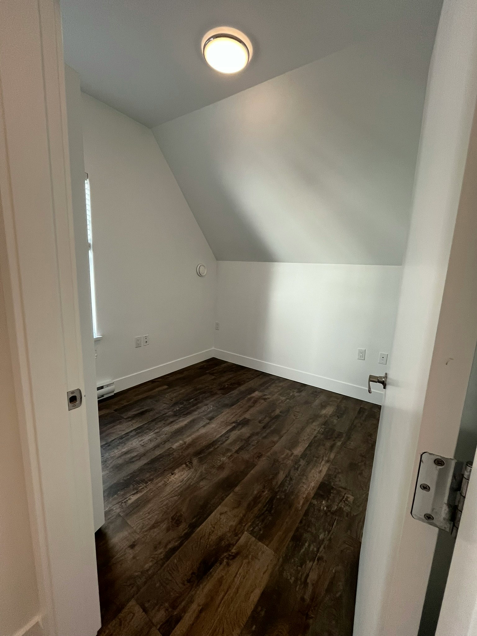 33-1539 Comox Street, Vancouver, BC, V6G 1P3 - 16