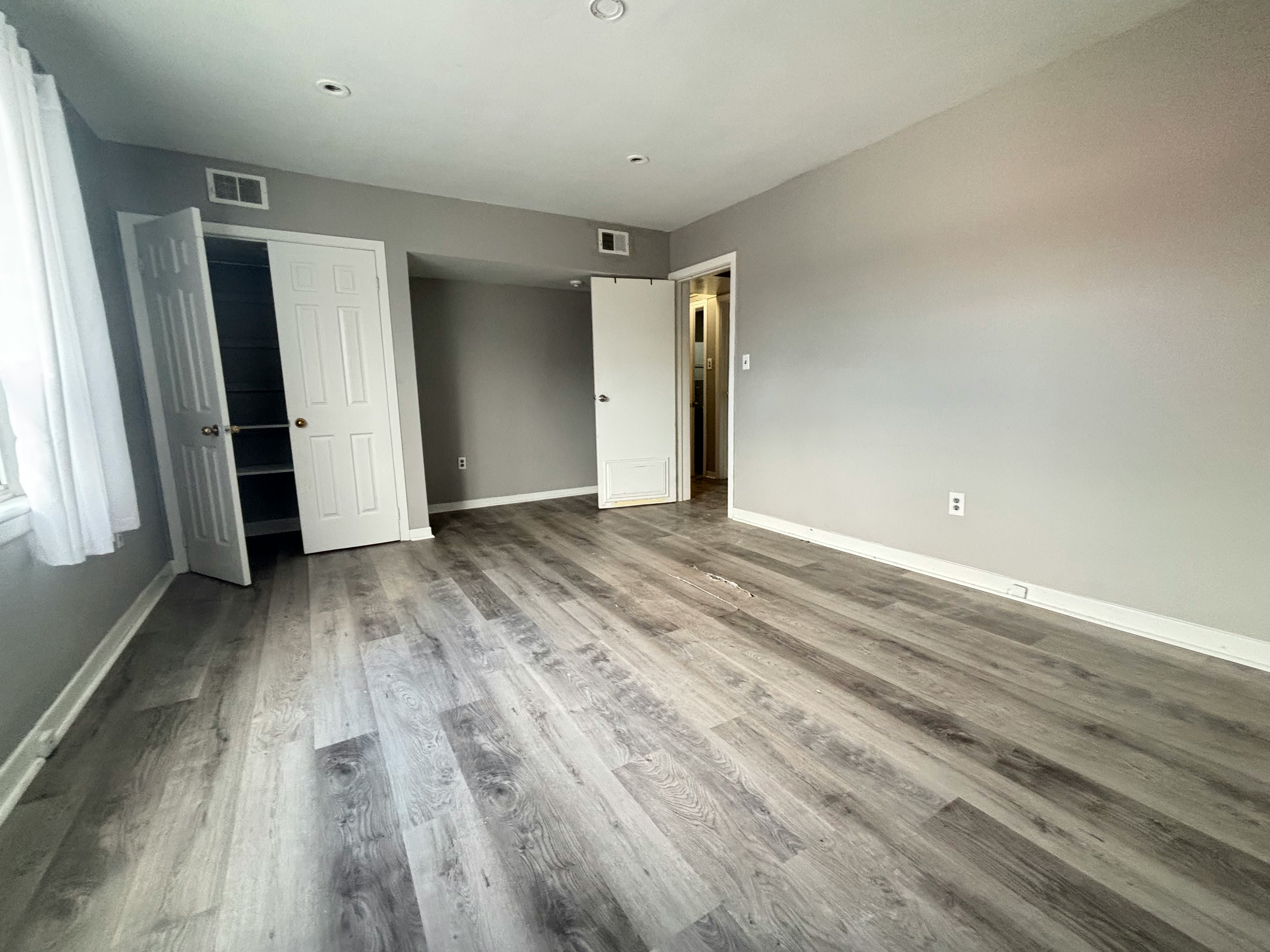 5-1459 Main Street West, Hamilton, ON, L8S 1C9 - 2