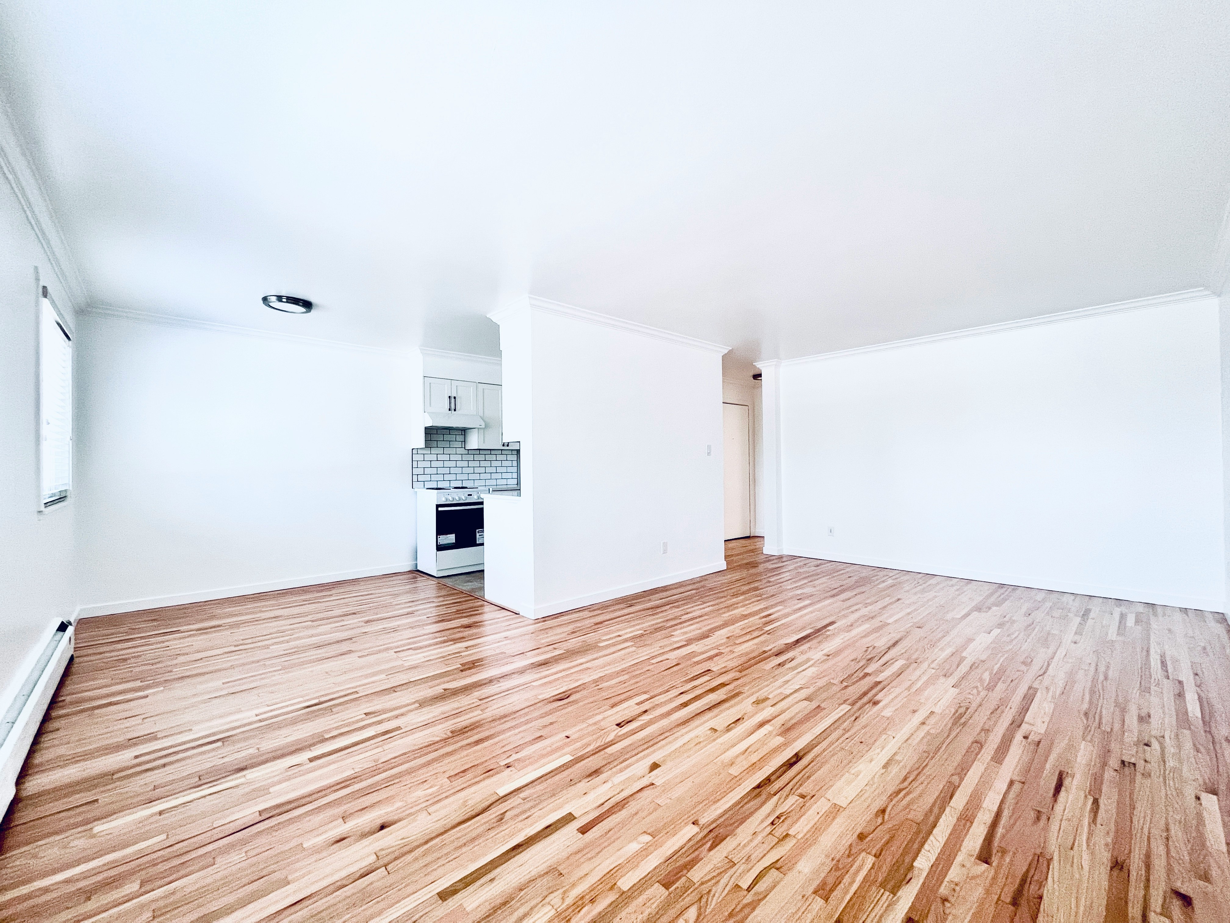 105-1280 Madison Avenue, Burnaby, BC, V5C 4Y5 - 7