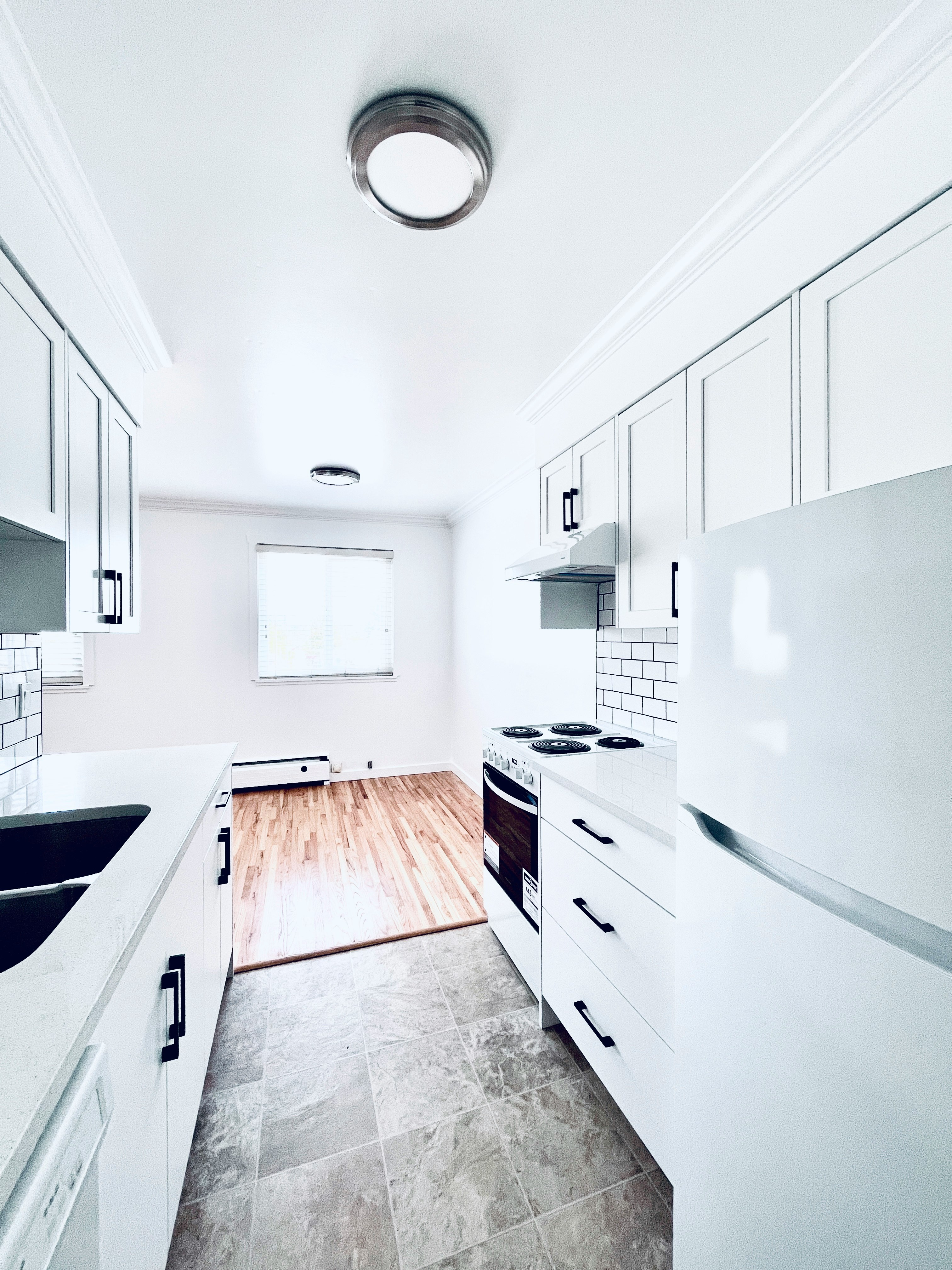 105-1280 Madison Avenue, Burnaby, BC, V5C 4Y5 - 8