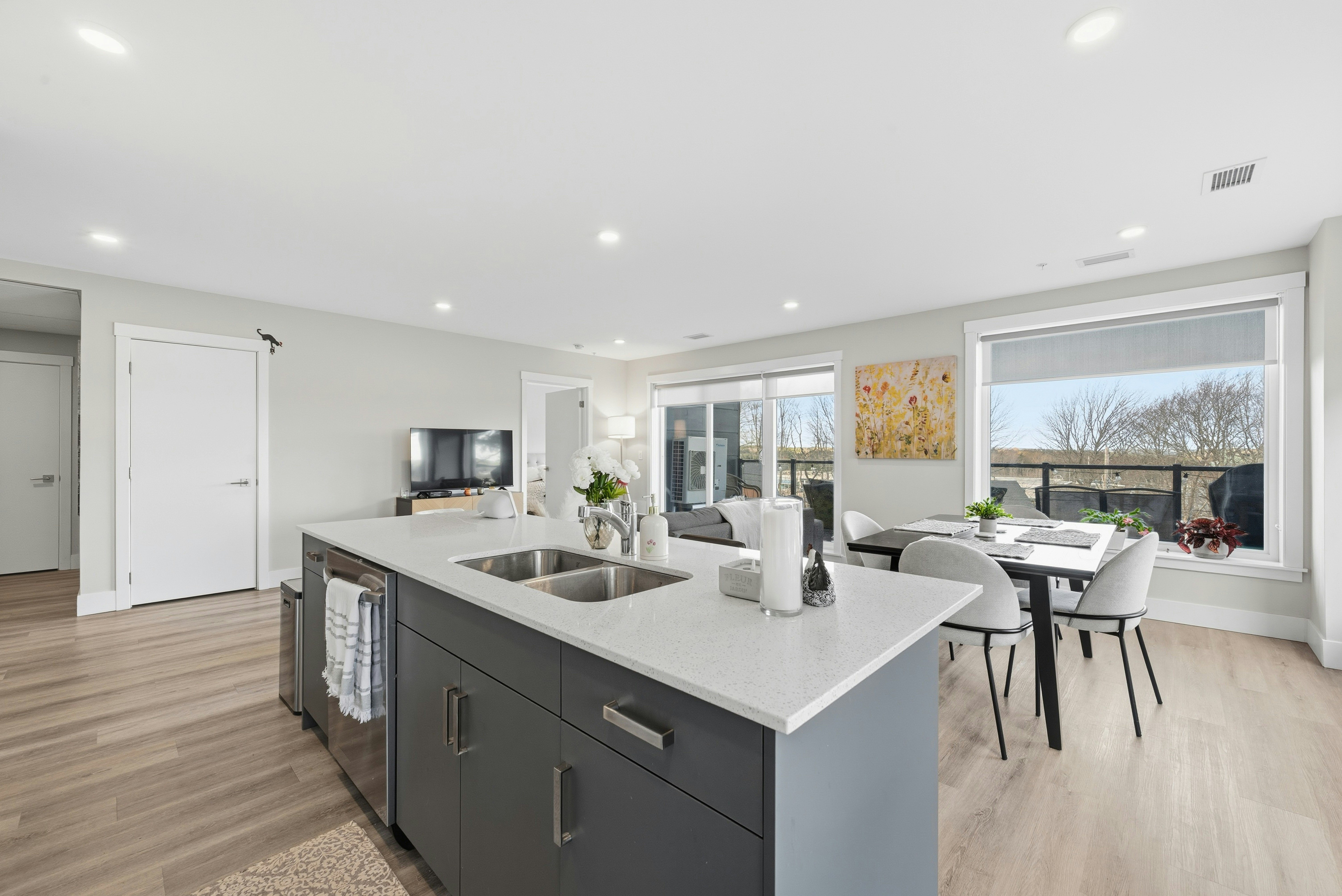 206-29 Heckman Avenue, Bridgewater, NS, B4V 9J7 - 2