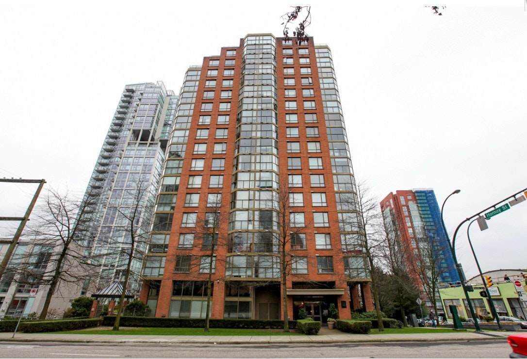405-888 Pacific Street, Vancouver, BC, V6Z 2S6
