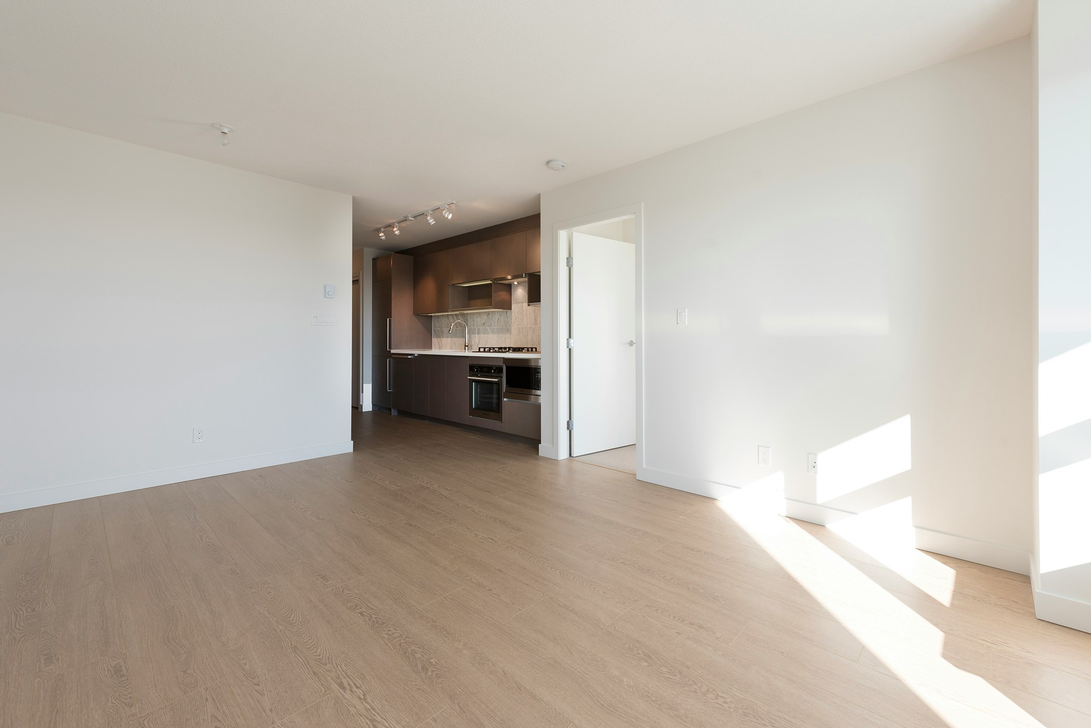 1103-13750 100 Avenue, Surrey, BC, V3T 0L3 - 3
