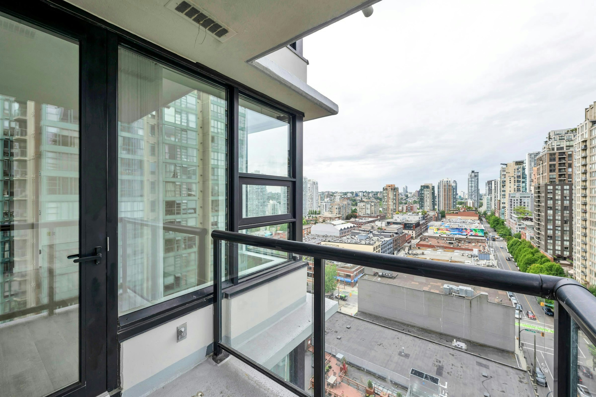 1601-928 Homer Street, Vancouver, BC, V6B 1T7 - 21