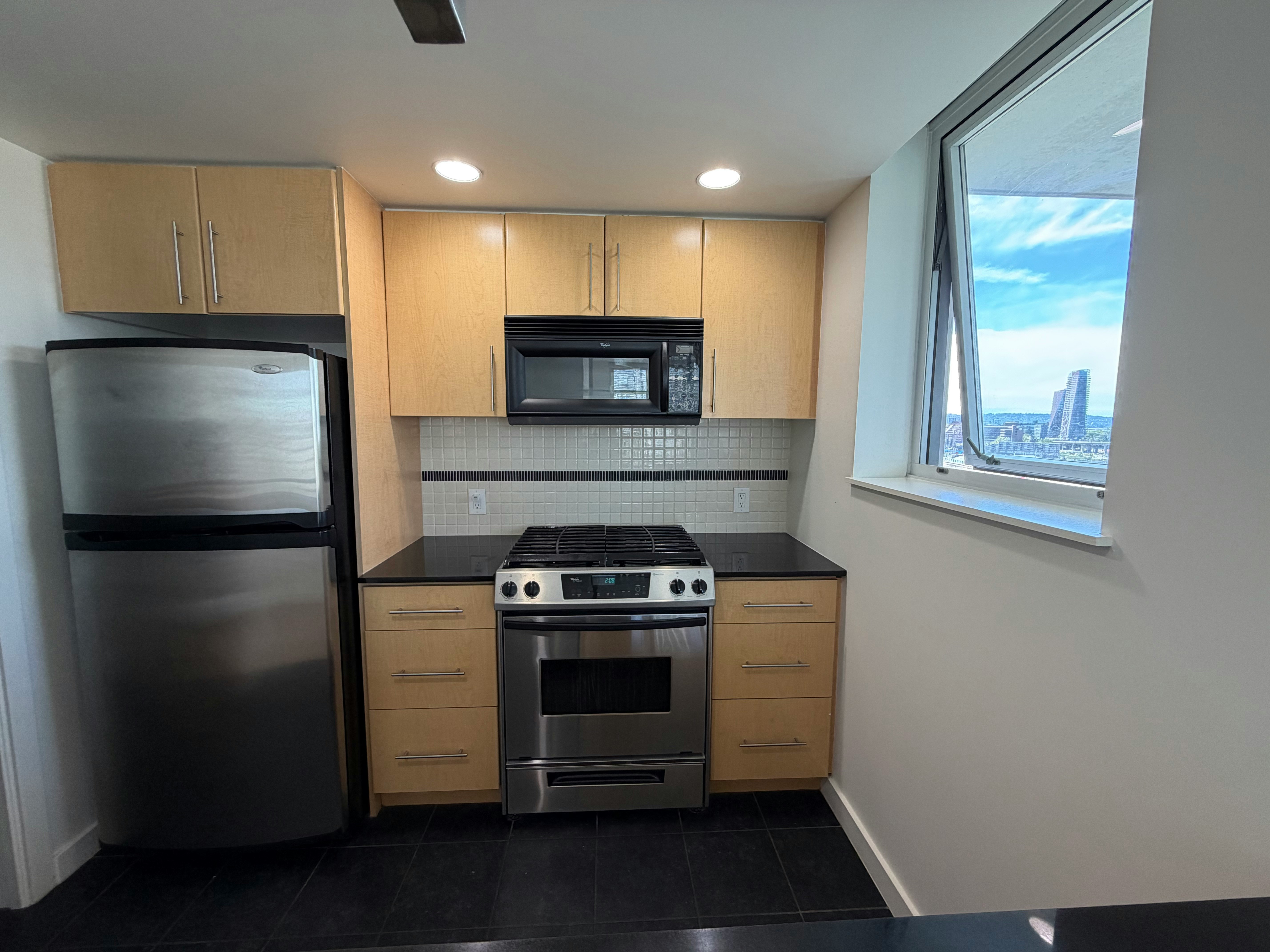 1606-550 Pacific Street, Vancouver, BC, V6Z 3G2 - 3