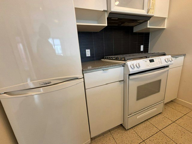 1707-939 Expo Boulevard, Vancouver, BC, V6Z 2W1 4