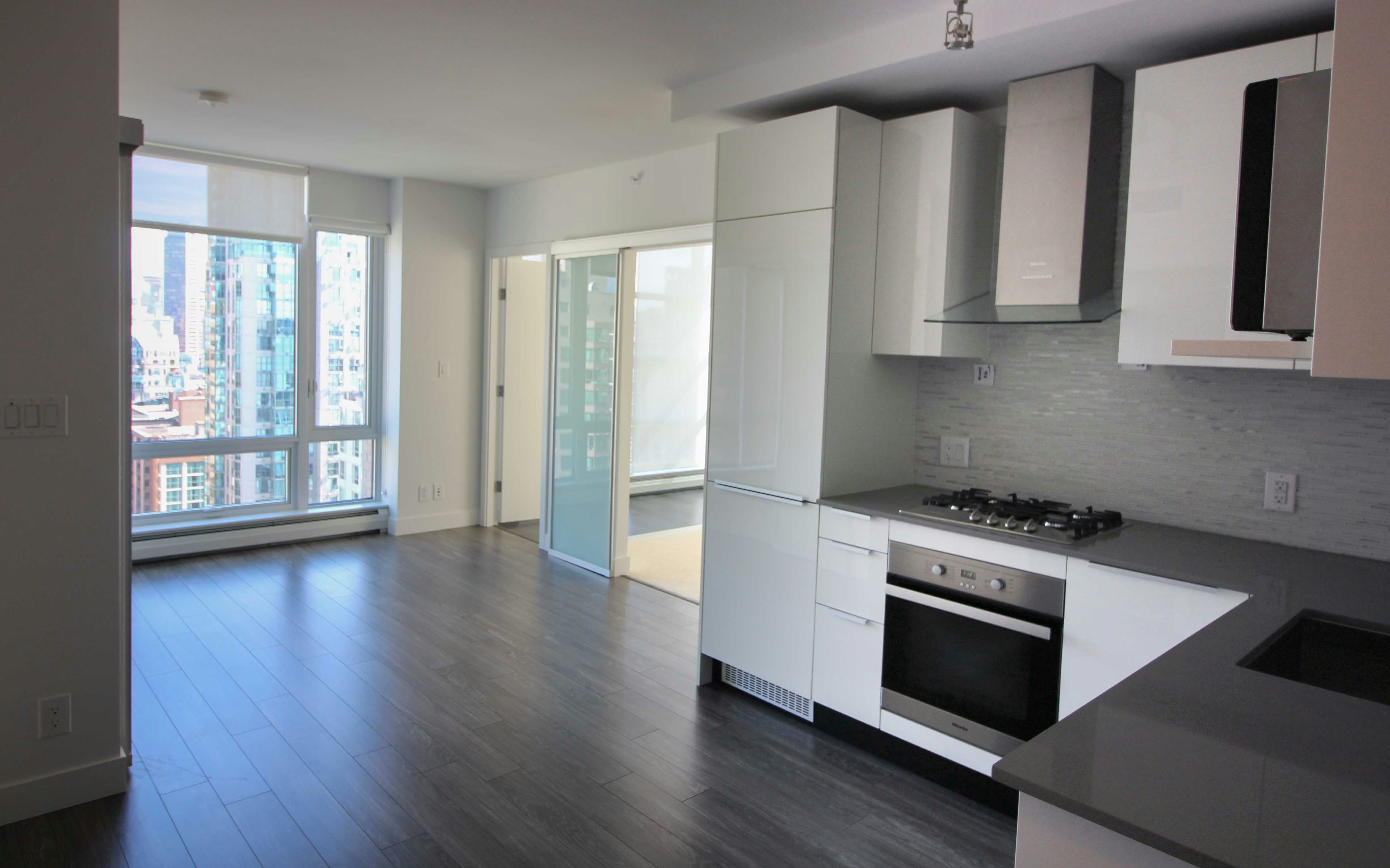 2004-1283 Howe Street, Vancouver, BC, V6Z 0E3 3