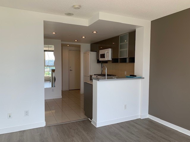 2101-939 Expo Boulevard, Vancouver, BC, V6Z 2W1 - 4