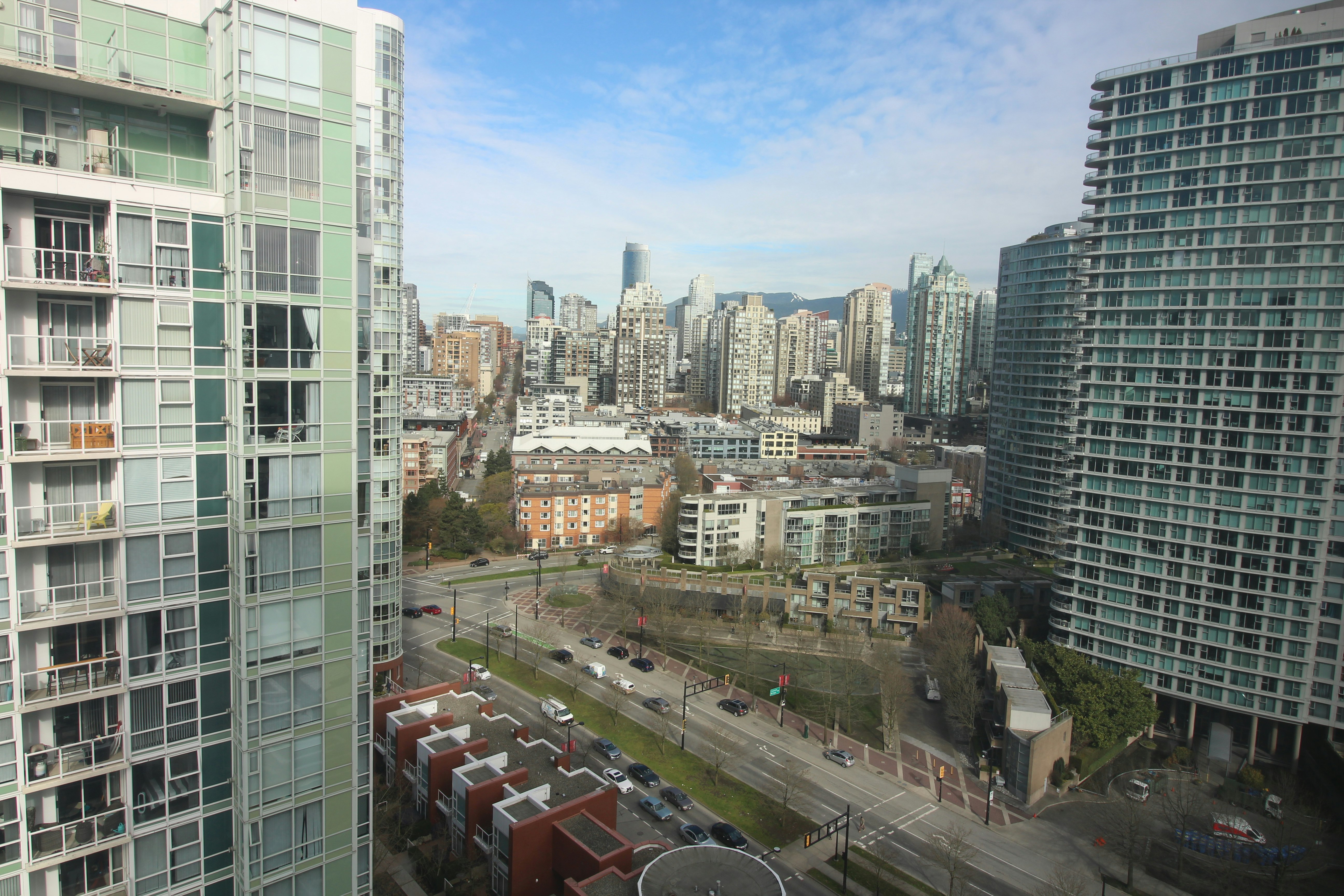2305-1067 Marinaside Crescent, Vancouver, BC, V6Z 2Z5 - 12