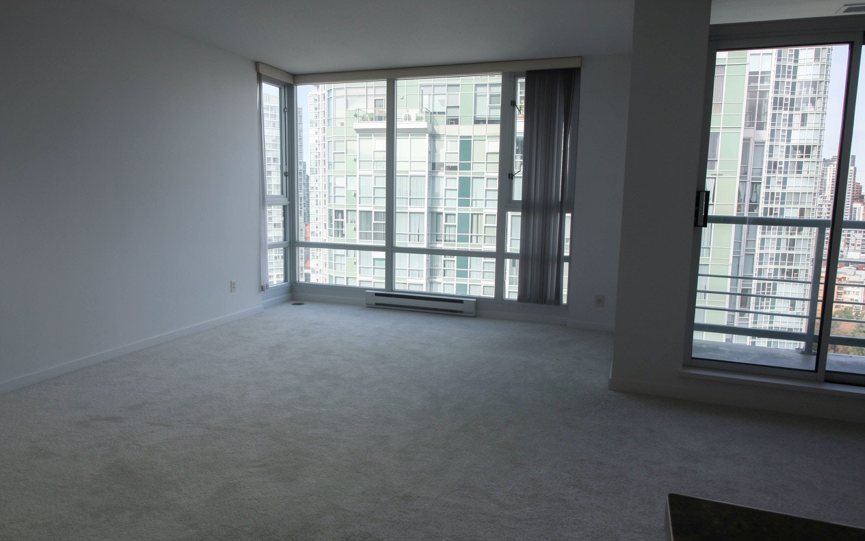 2305-1067 Marinaside Crescent, Vancouver, BC, V6Z 2Z5 - 4