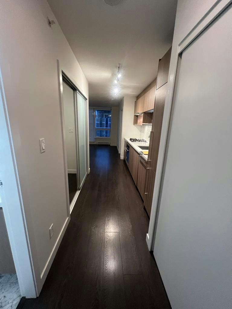 2305-13696 100 Avenue, Surrey, BC, V3T 0L5 - 2