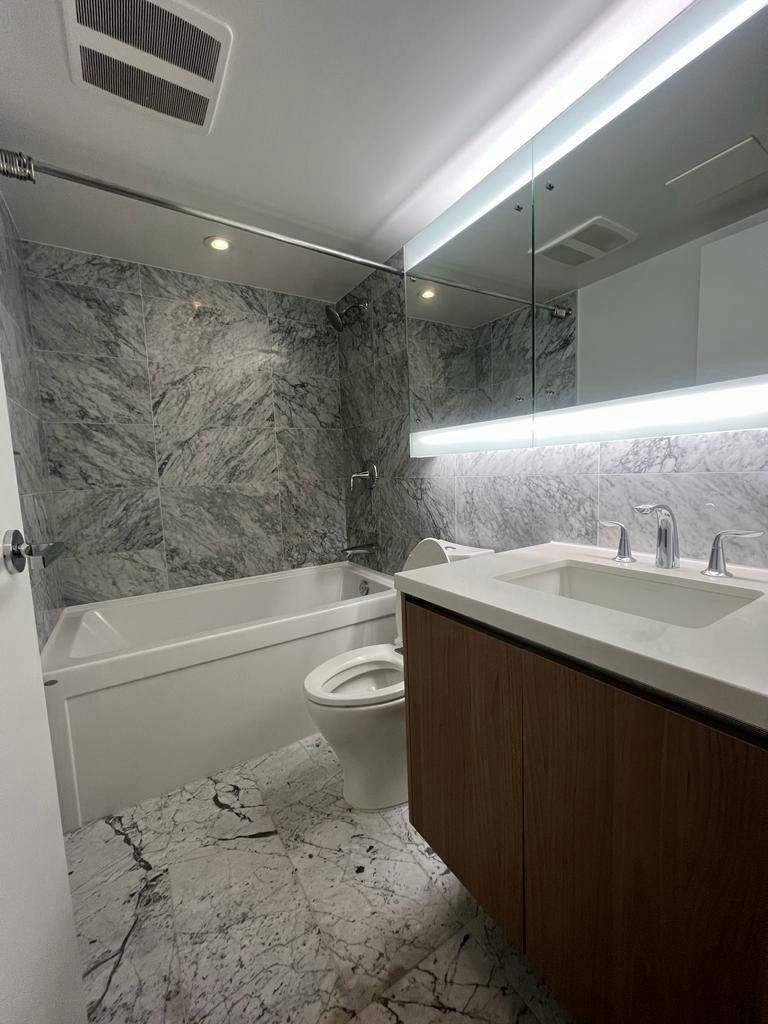 2305-13696 100 Avenue, Surrey, BC, V3T 0L5 - 9