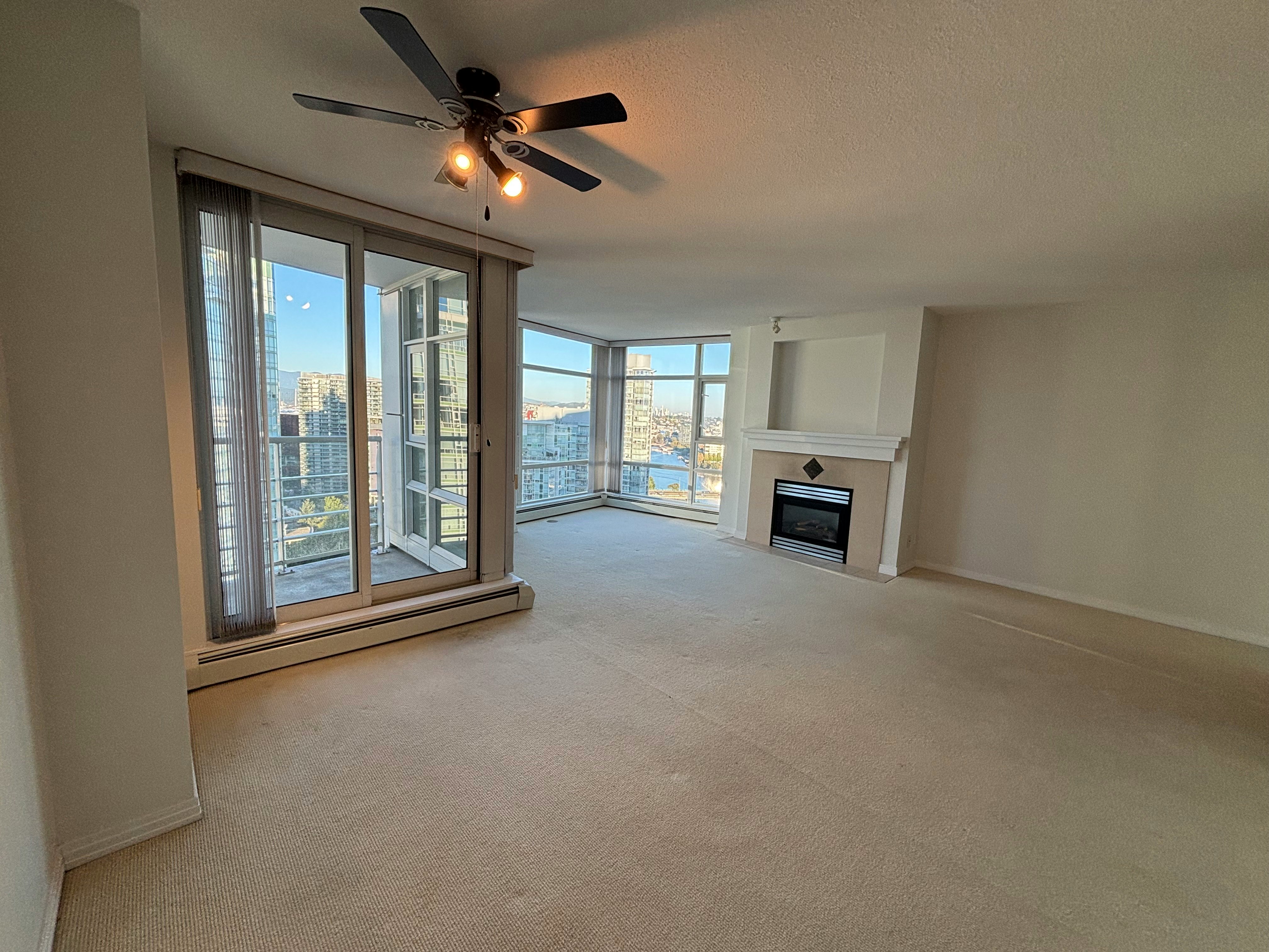 3003-1199 Marinaside Crescent, Vancouver, BC, V6Z 2Y2 - 5