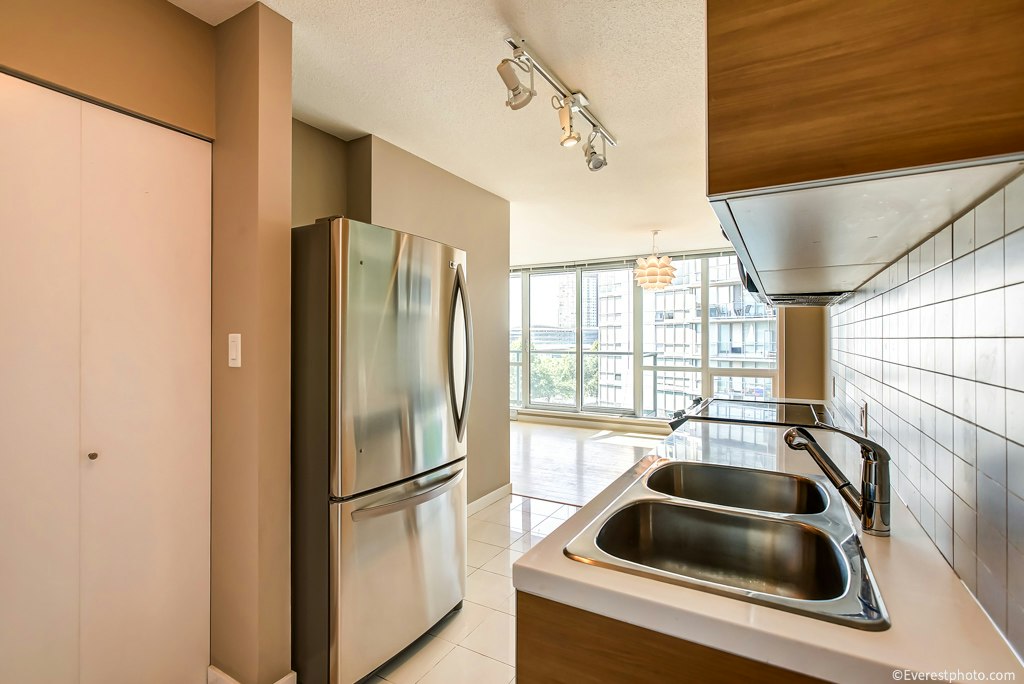 3101-9981 Whalley Boulevard, Surrey, BC, V3T 0G6 - 2