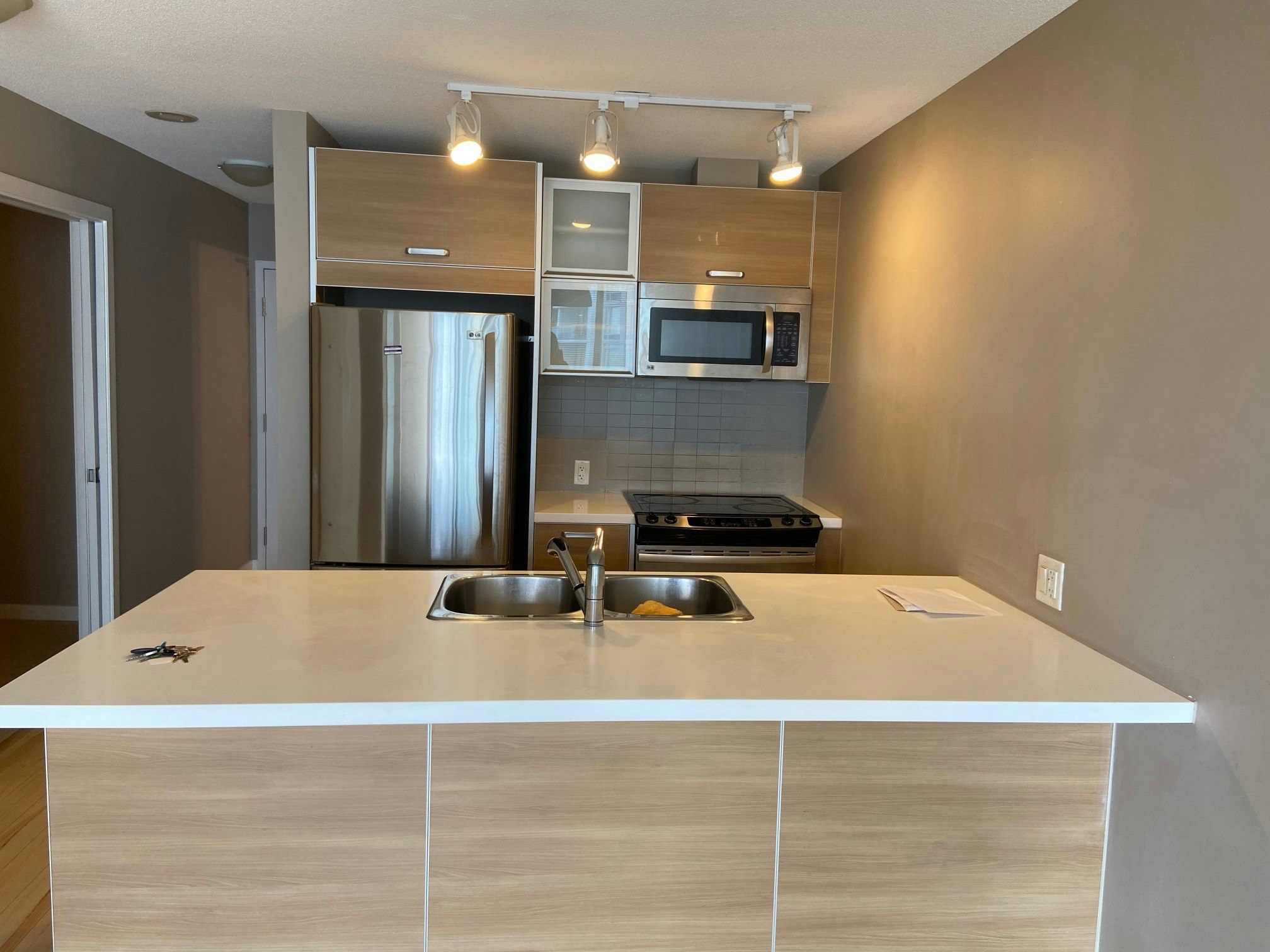3403-9981 Whalley Boulevard, Surrey, BC, V3T 0G6 - 3