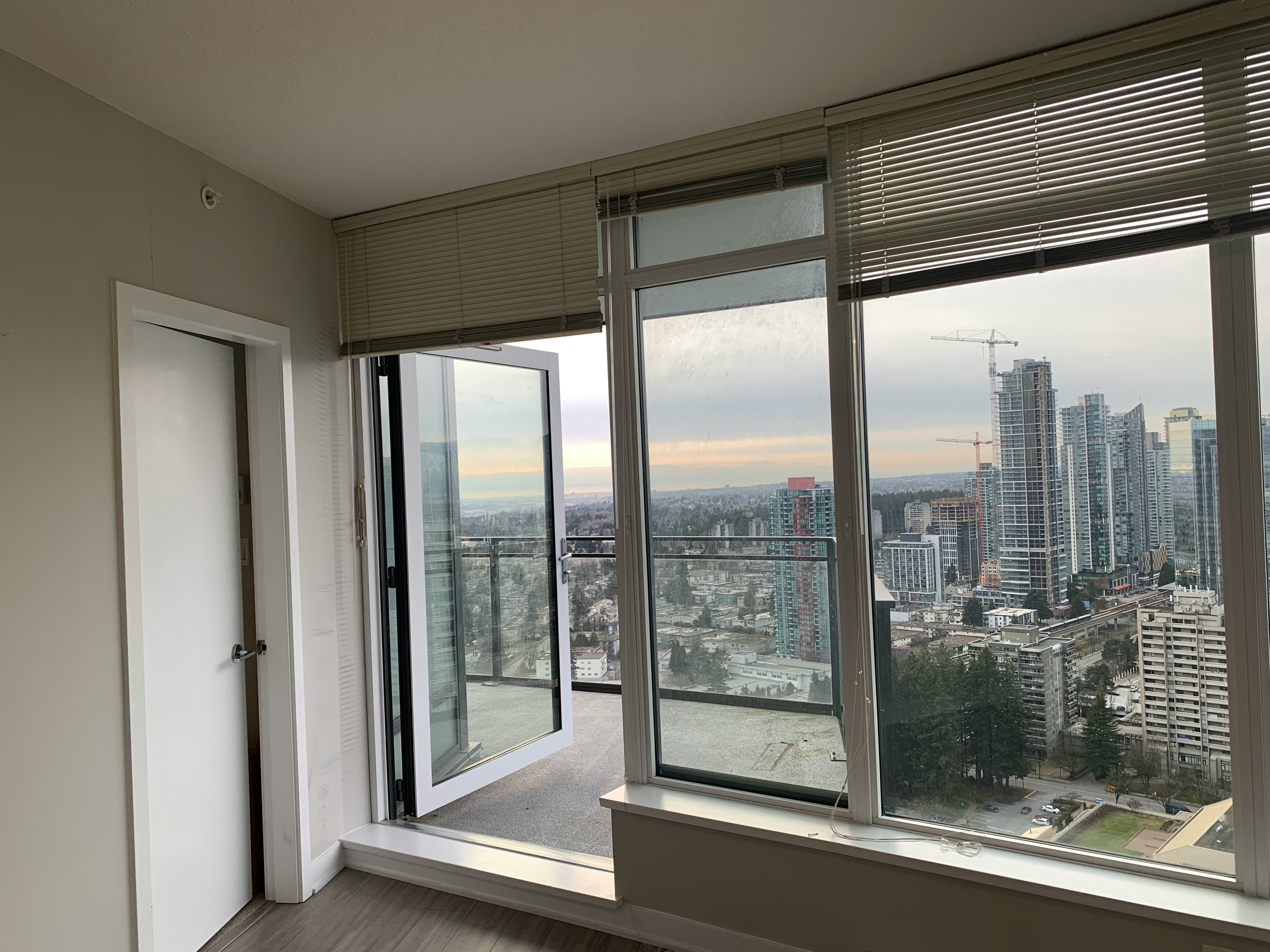 3903-4900 Lennox Lane, Burnaby, BC, V5H 0G9 - 7