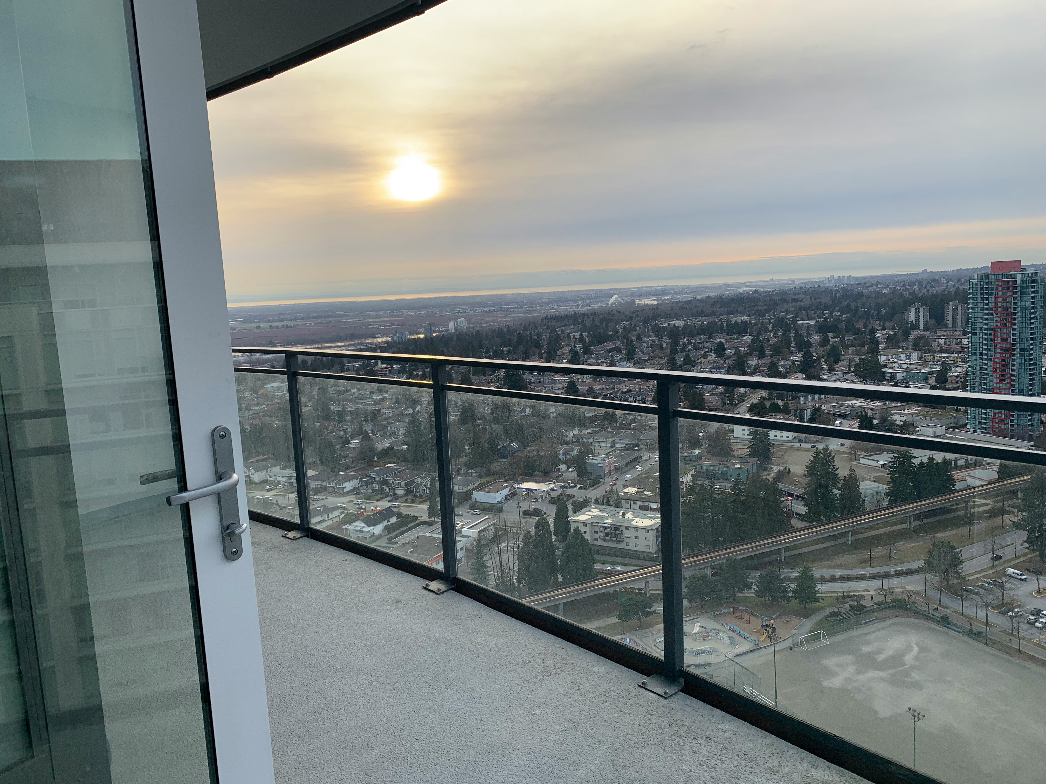3903-4900 Lennox Lane, Burnaby, BC, V5H 0G9 - 11