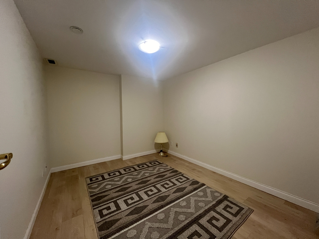 116-118 Drake Street, Vancouver, BC, V6Z 2X1 - 15