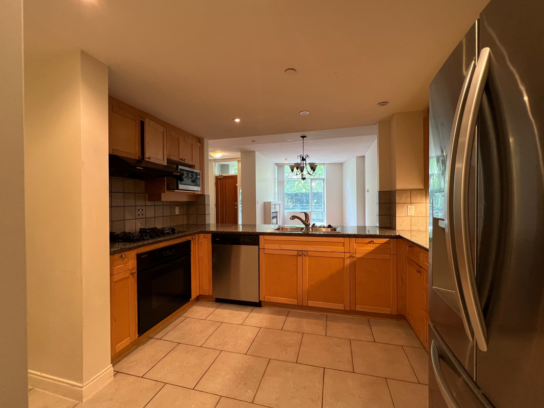 116-118 Drake Street, Vancouver, BC, V6Z 2X1 - 4