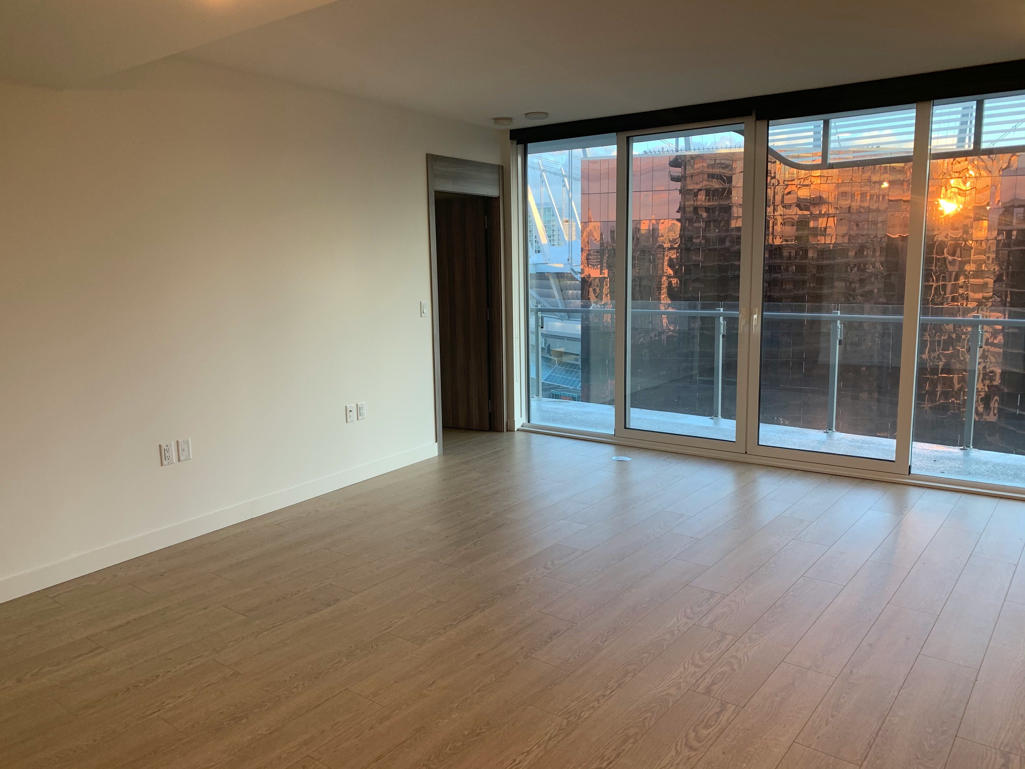 1706-89 Nelson Street, Vancouver, BC, V6Z 0E7 3