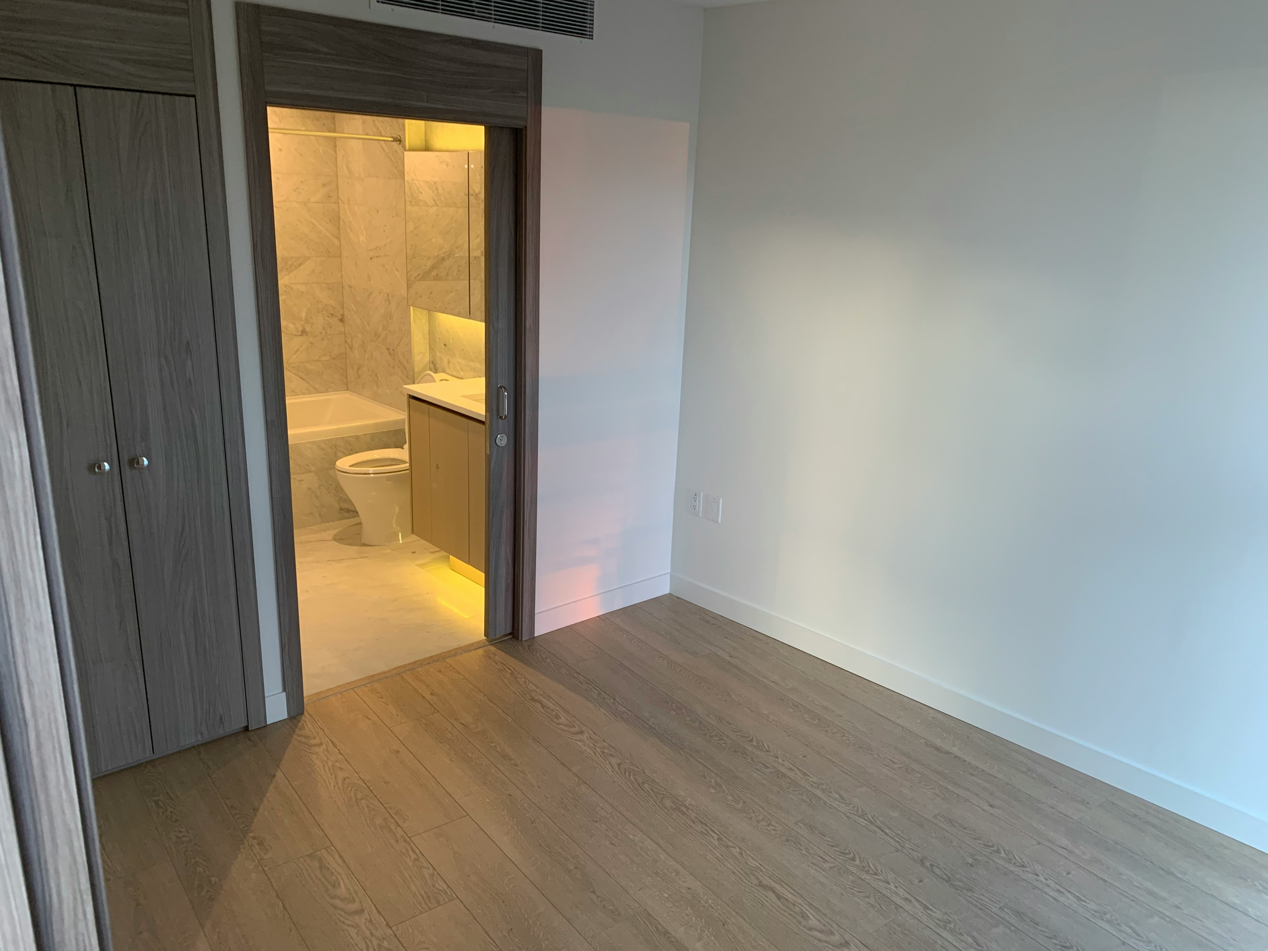 1706-89 Nelson Street, Vancouver, BC, V6Z 0E7 5