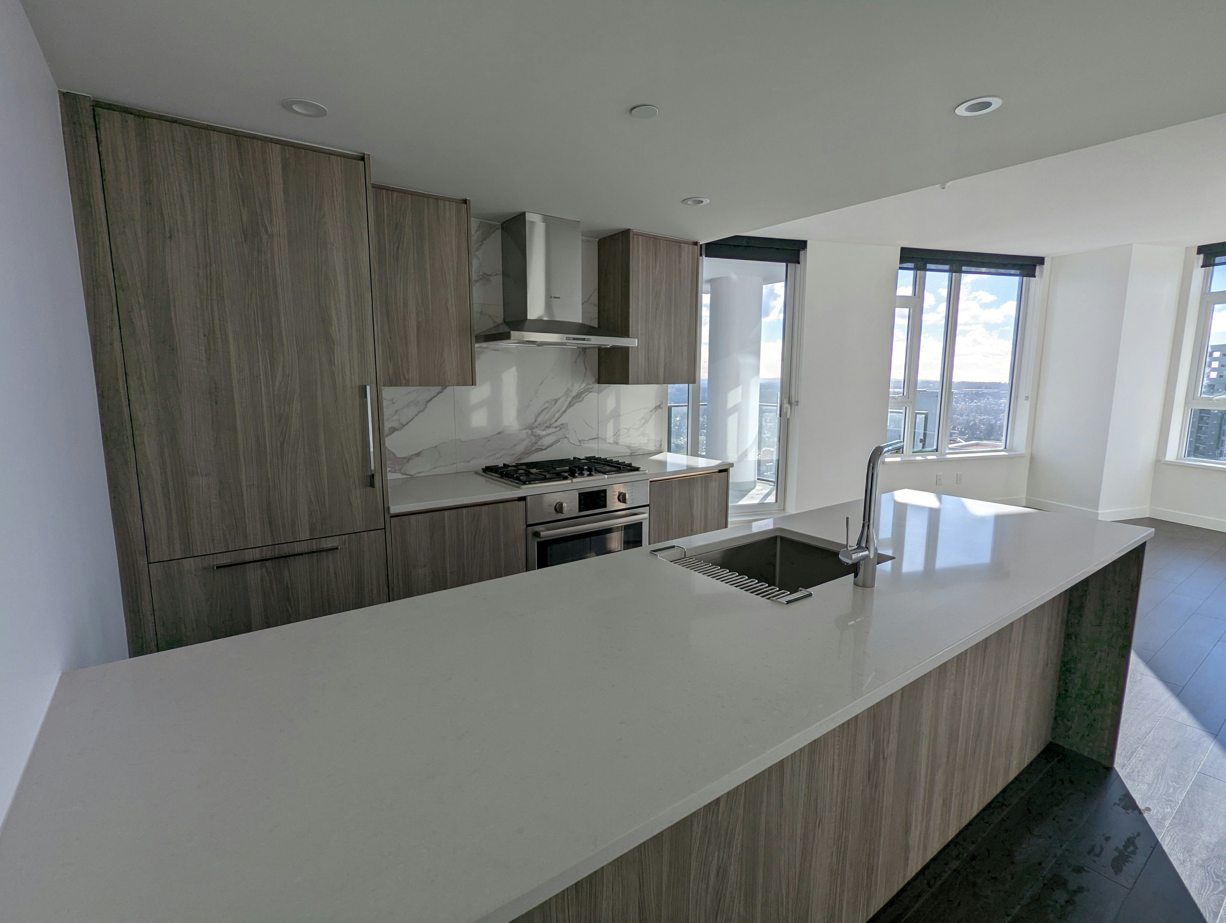 4008-9887 Whalley Boulevard, Surrey, BC, V3T 0P4 4
