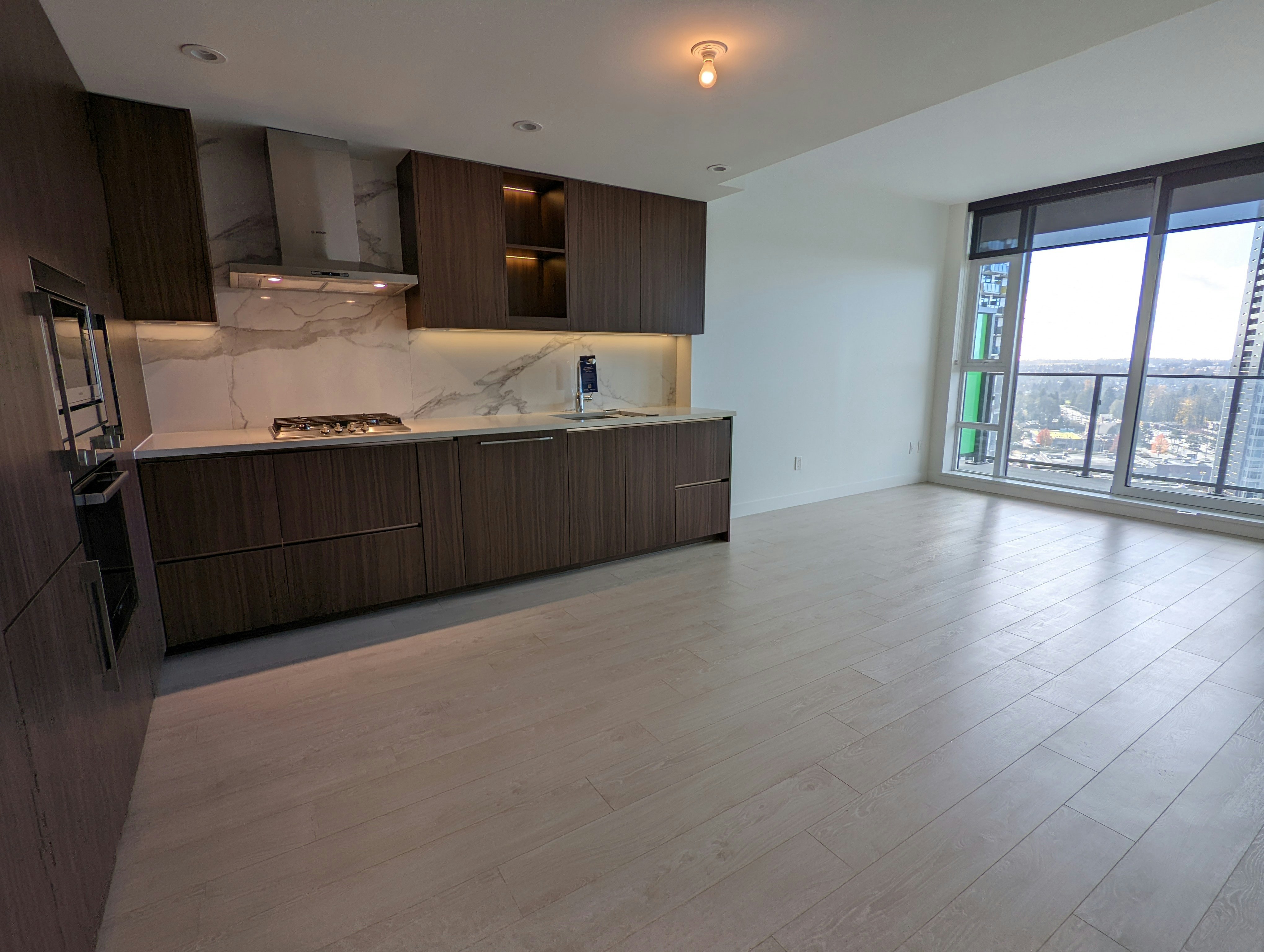 1701-9887 Whalley Boulevard, Surrey, BC, V3T 0P4 - 2