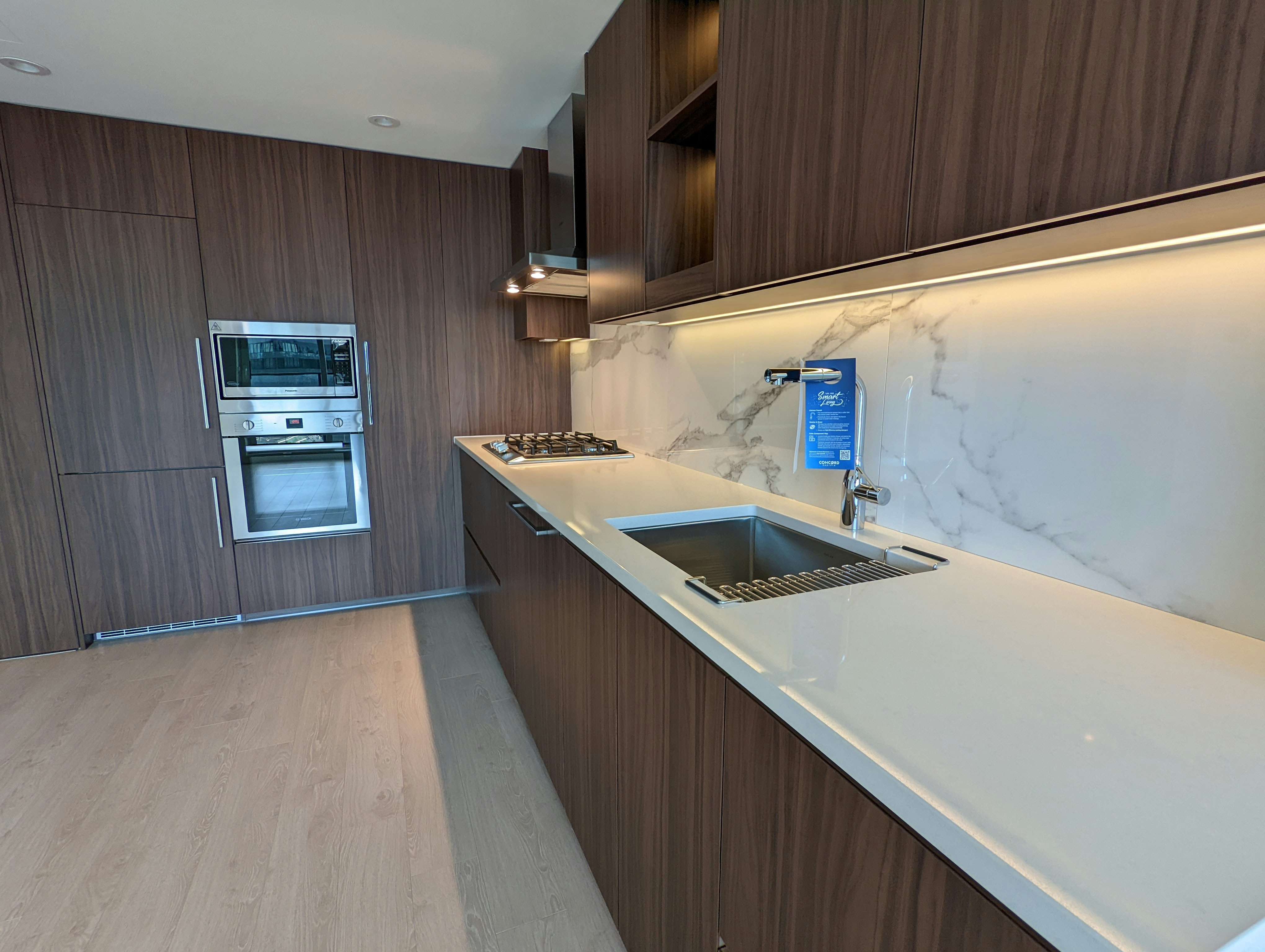 1701-9887 Whalley Boulevard, Surrey, BC, V3T 0P4 - 4