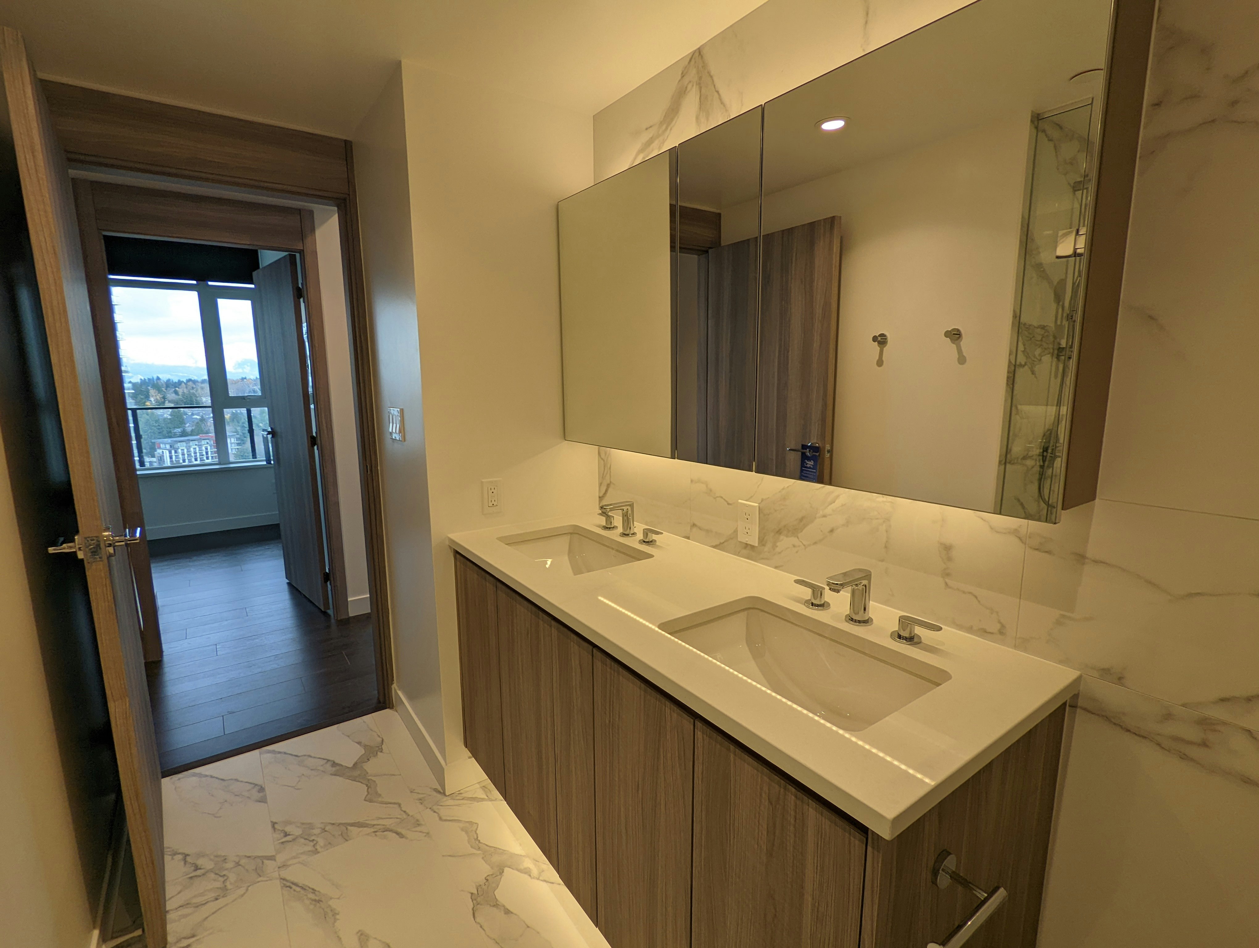 2407-9887 Whalley Boulevard, Surrey, BC, V3T 0P4 - 10