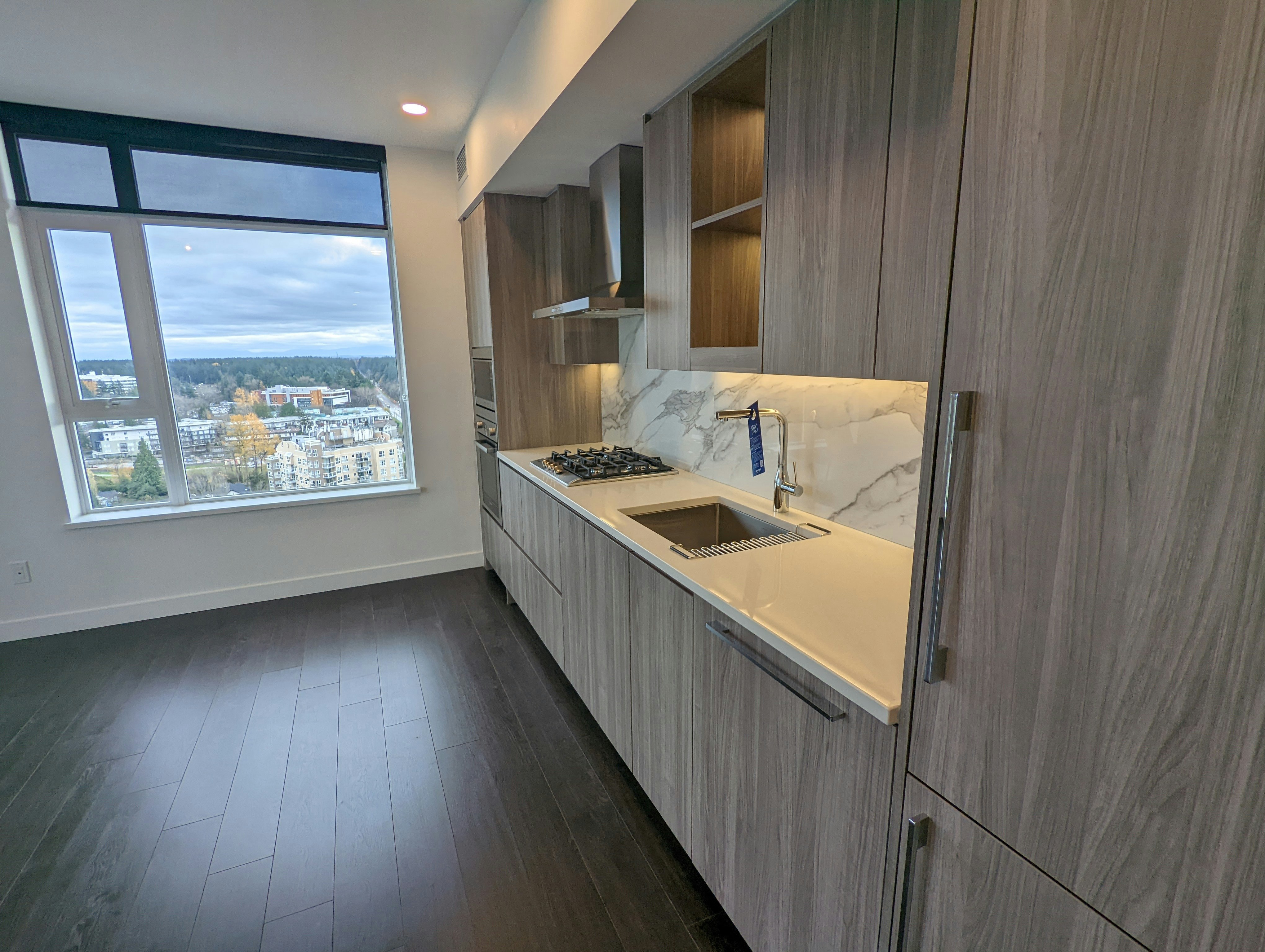 2407-9887 Whalley Boulevard, Surrey, BC, V3T 0P4 - 4