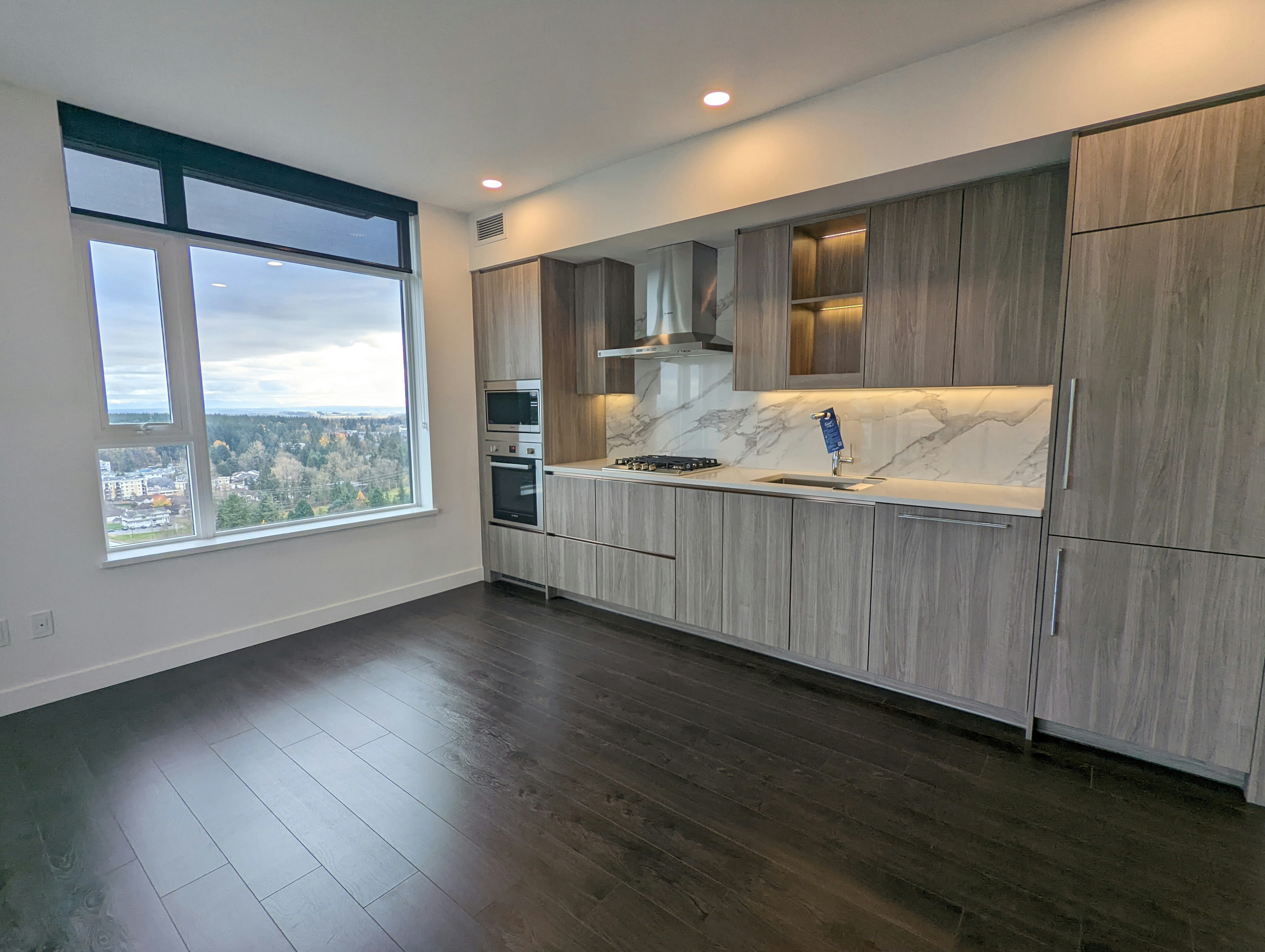 2407-9887 Whalley Boulevard, Surrey, BC, V3T 0P4 - 3