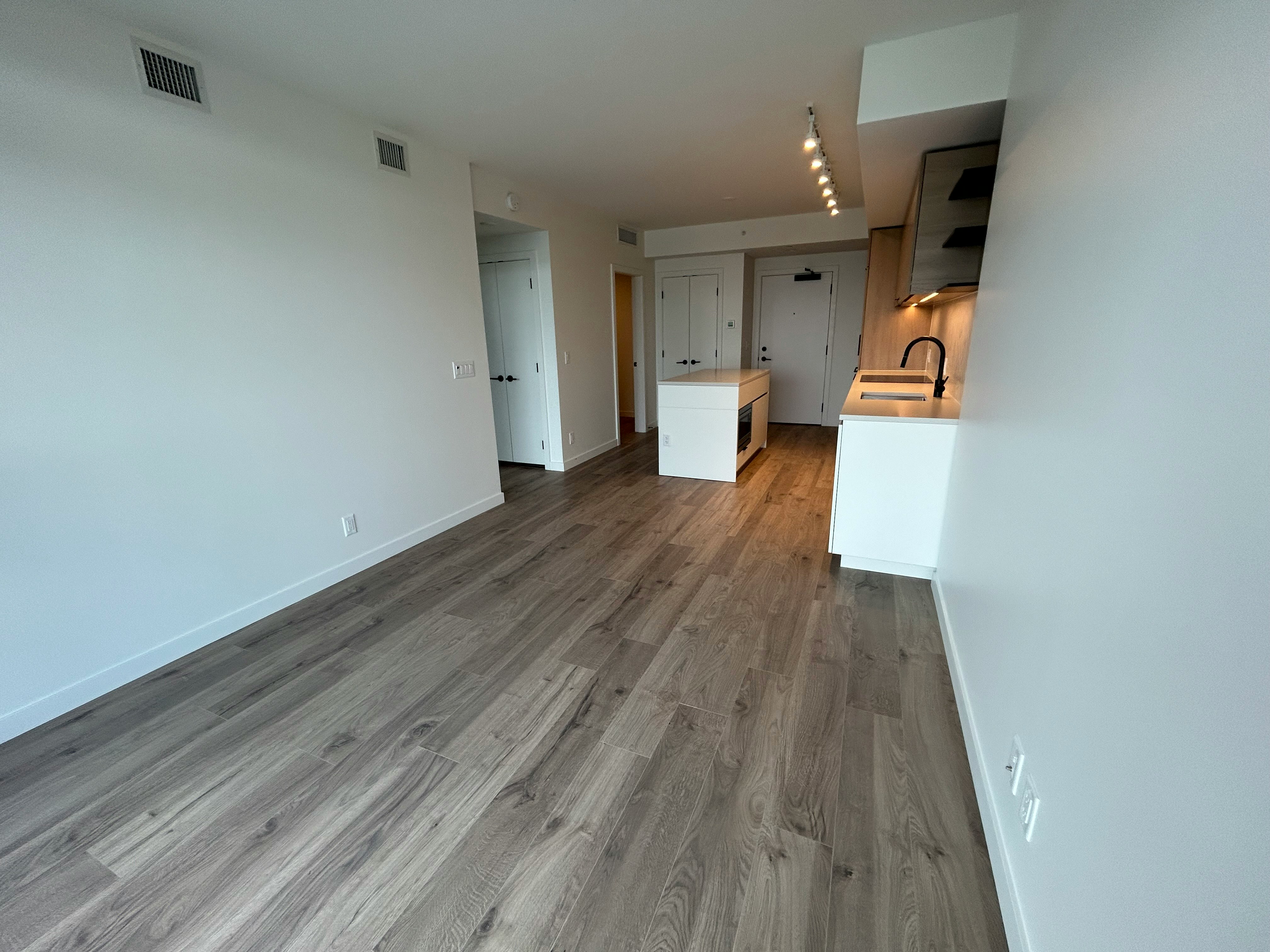 1106-13428 105 Avenue, Surrey, BC, V3T 0S6 - 9