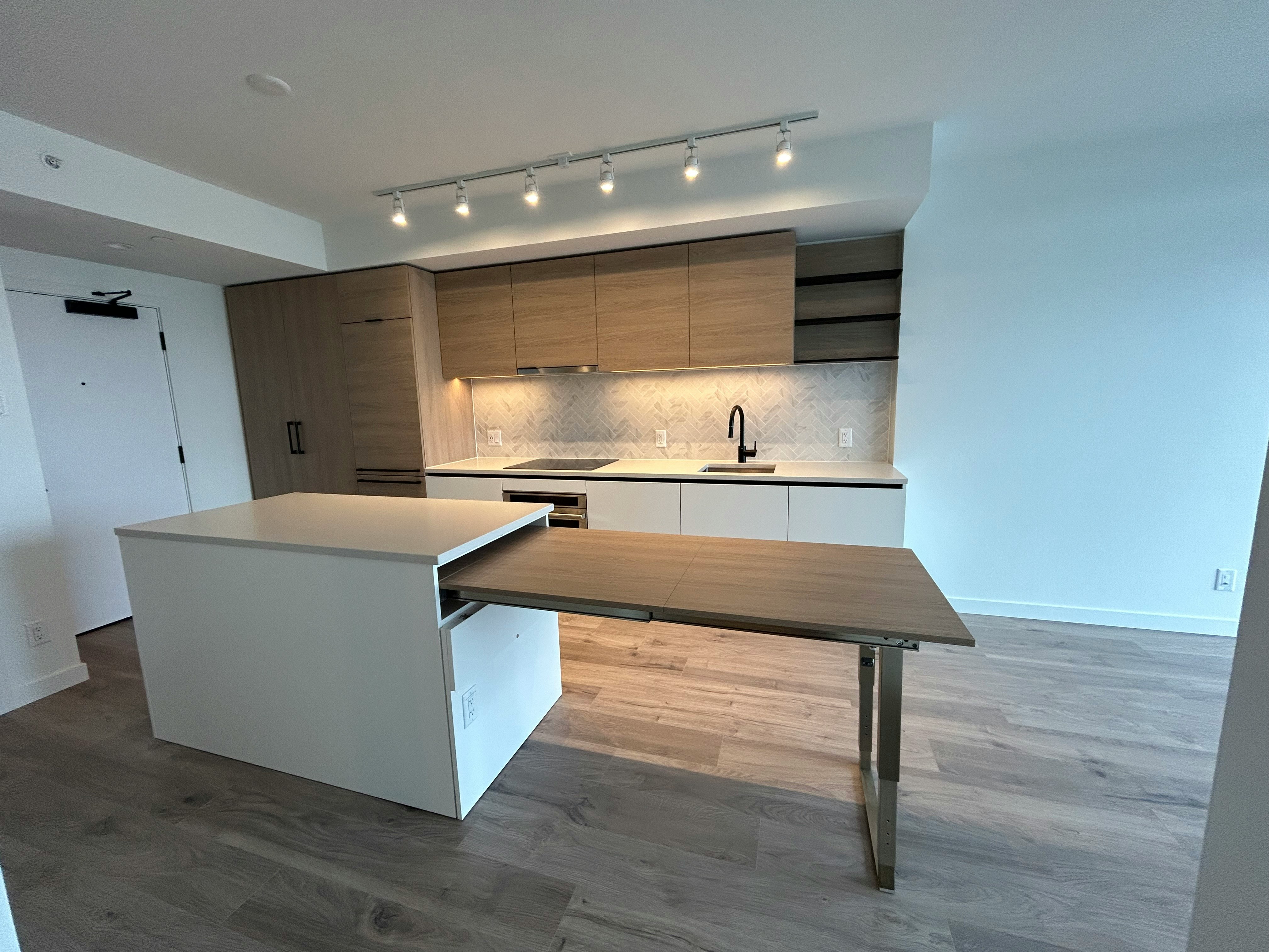 1106-13428 105 Avenue, Surrey, BC, V3T 0S6 - 5