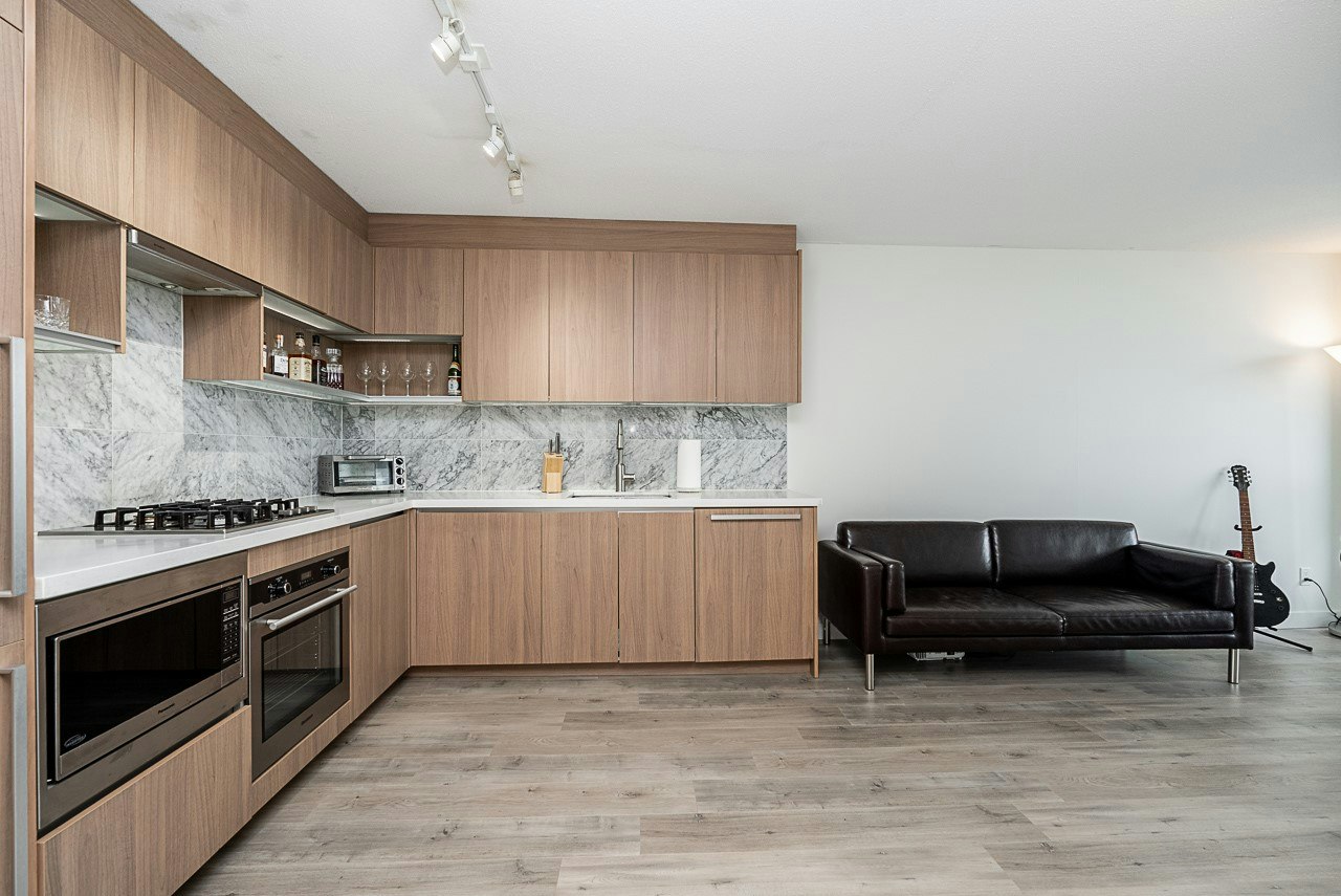 2008-13750 100 Avenue, Surrey, BC, V3T 0L3 4