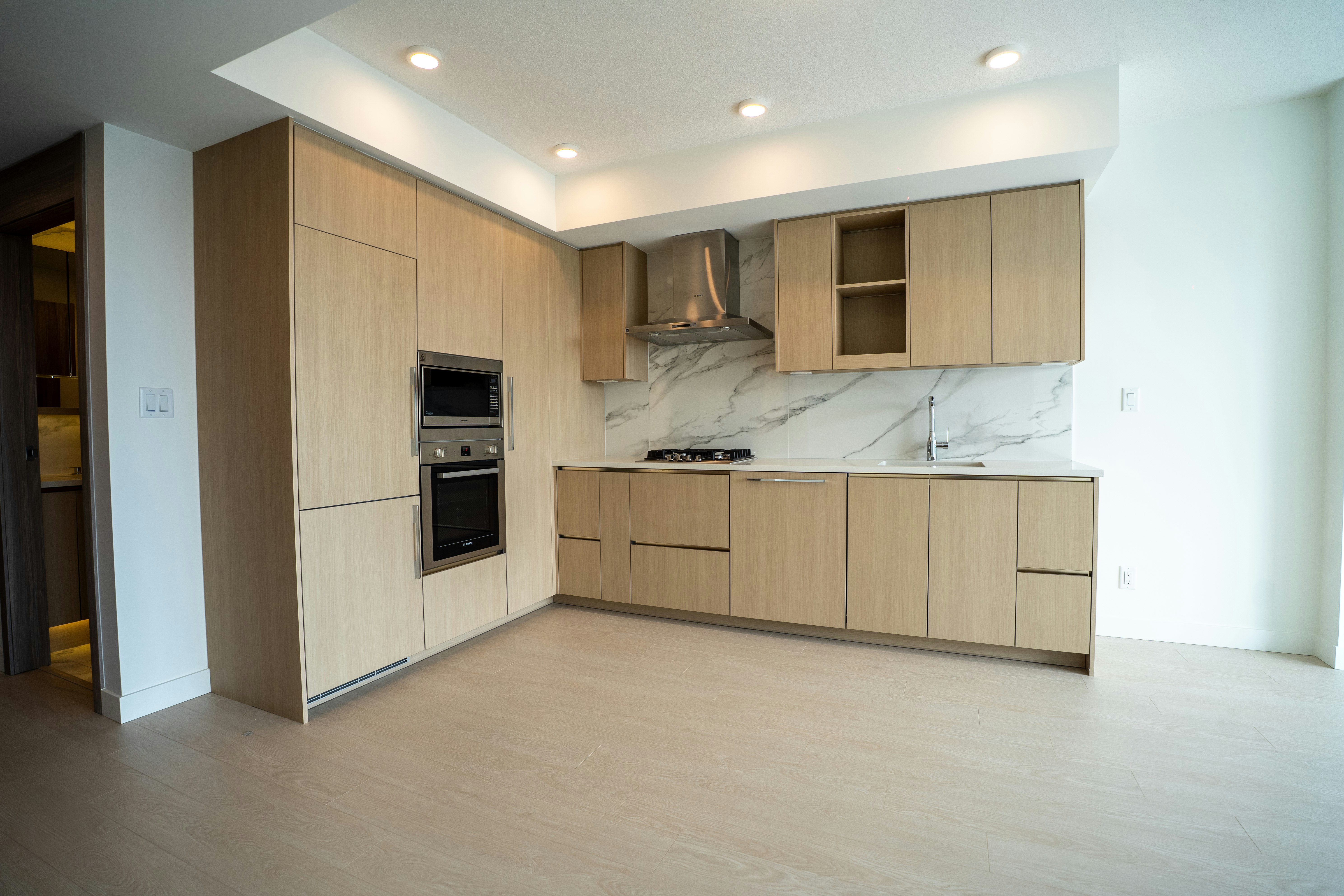 2508-13778 100 Avenue, Surrey, BC, V3T 0V3 - 3