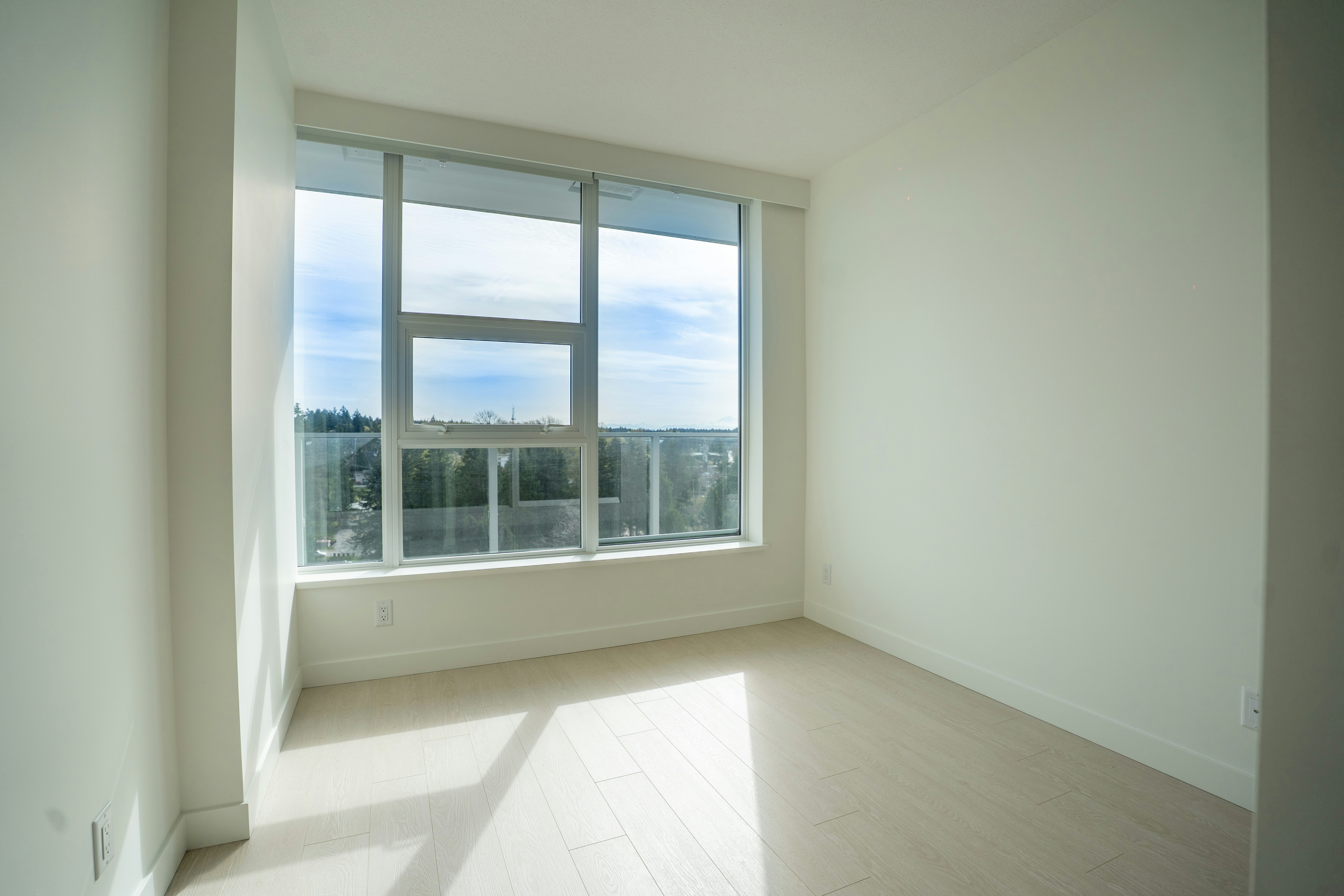2508-13778 100 Avenue, Surrey, BC, V3T 0V3 - 12